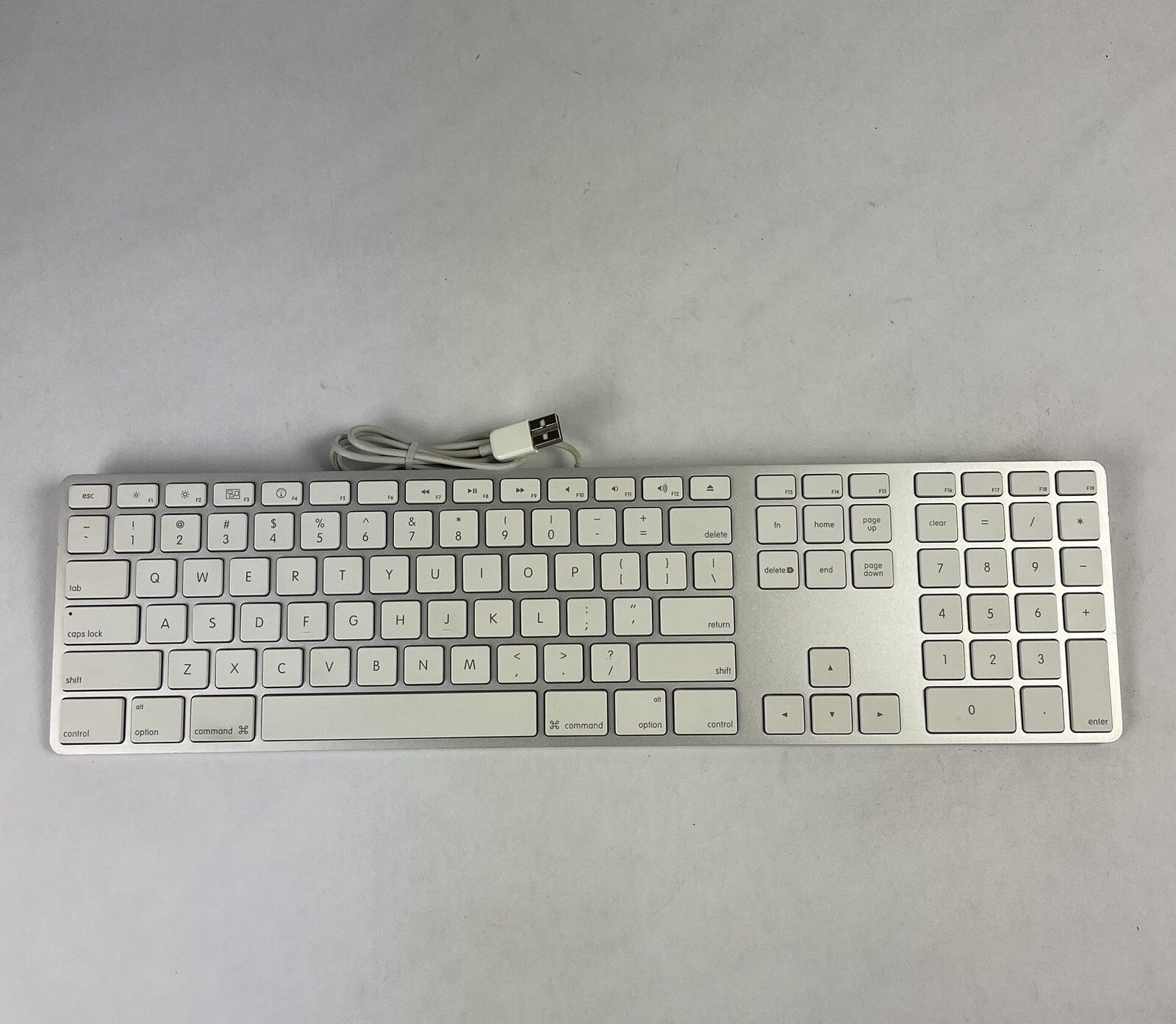 Genuine Apple Wired Aluminum USB Keyboard w/ Numeric Keypad MB110LL/A A1243