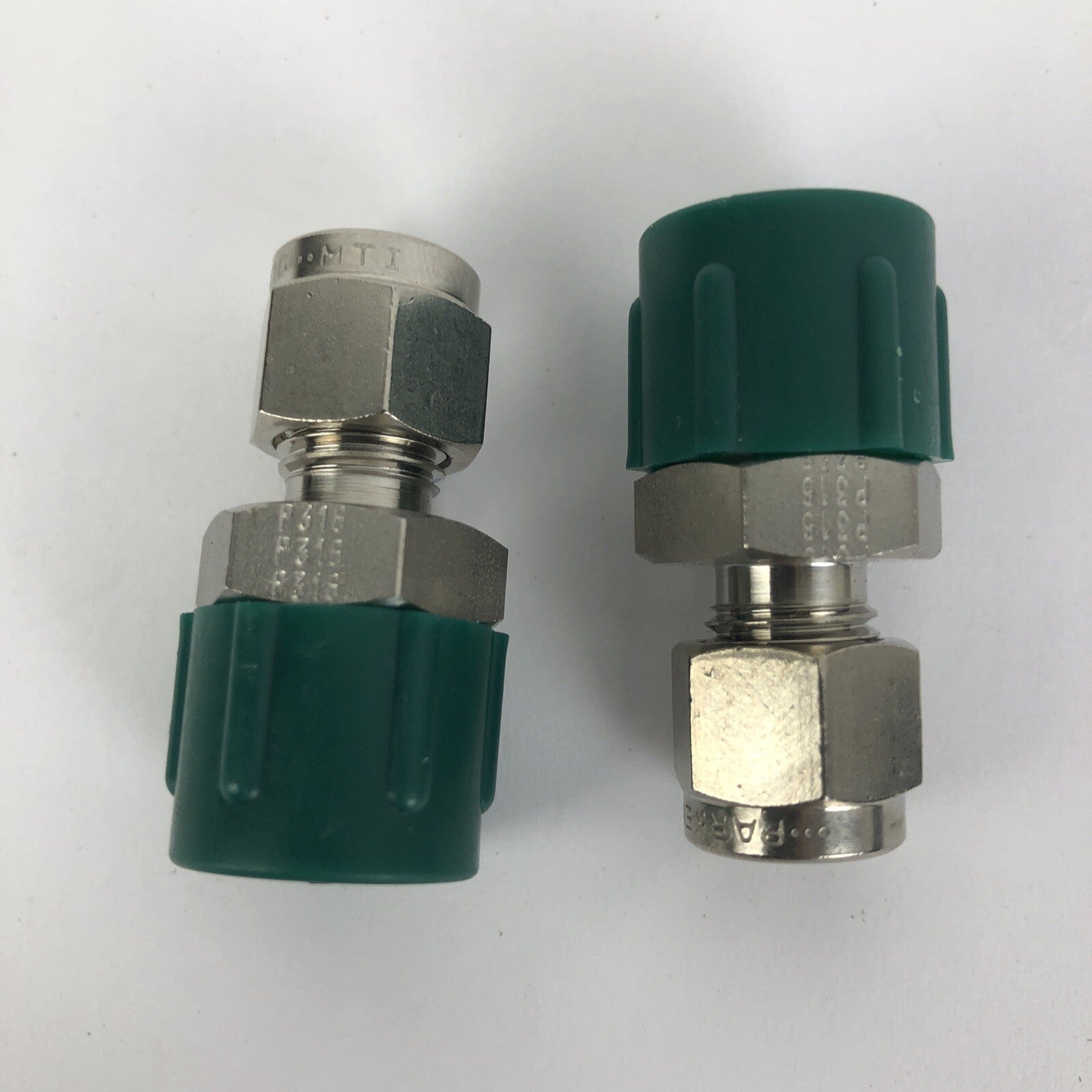 Lot of 2 Parker 4-316 MPI UNNJ P316 PMI PC-3/8 Male Connection - LOOK
