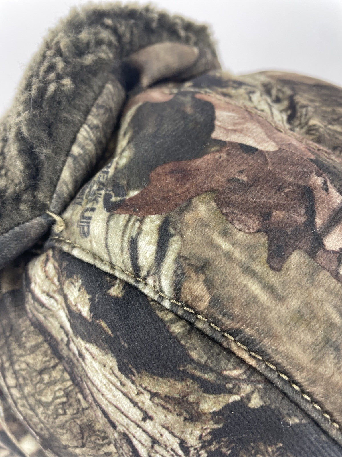 Fur Lined Winter Hat Camo Small Insulated Quilted Lining Strap Size M / L
