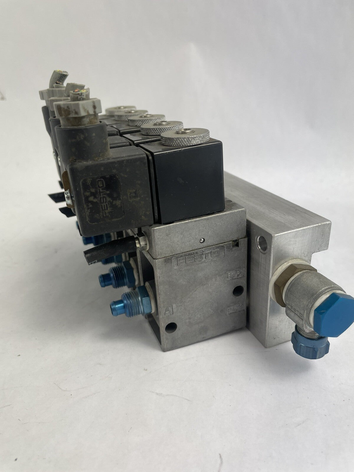 Bank of 5 FESTO 7958 MFH 3-1/8 S solenoid Valve 24V DC MSFG-24/42-50/60