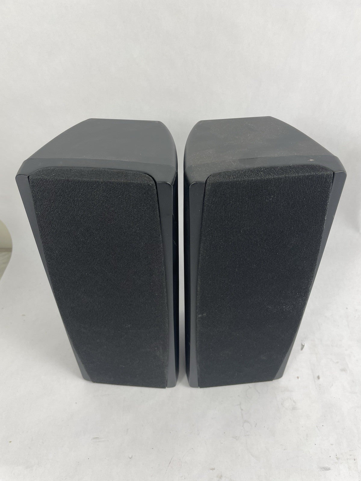 Polycom model 2665-52716-002 Studio Series Mountable Bookshelves Speakers