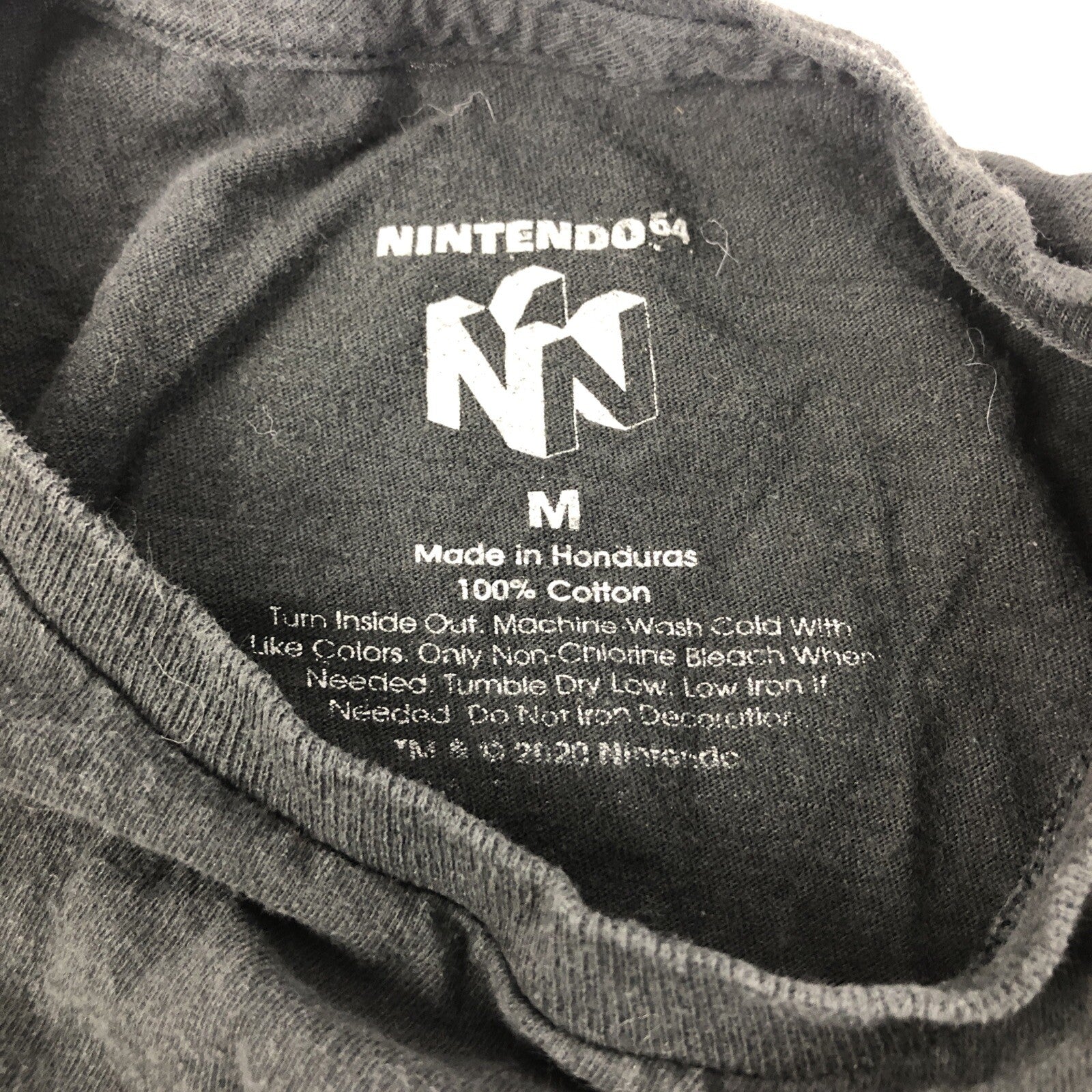 Nintendo 64 Graphic T-Shirt Size Medium Black, short sleeve Crew Neck Pullover 