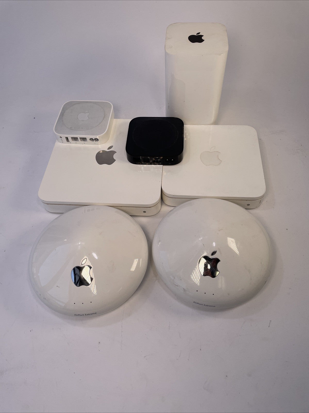 Lot of 7 x Apple Wireless Product Bundle 2 x A1034 A1355 A1378 A1521 A1393 A1354