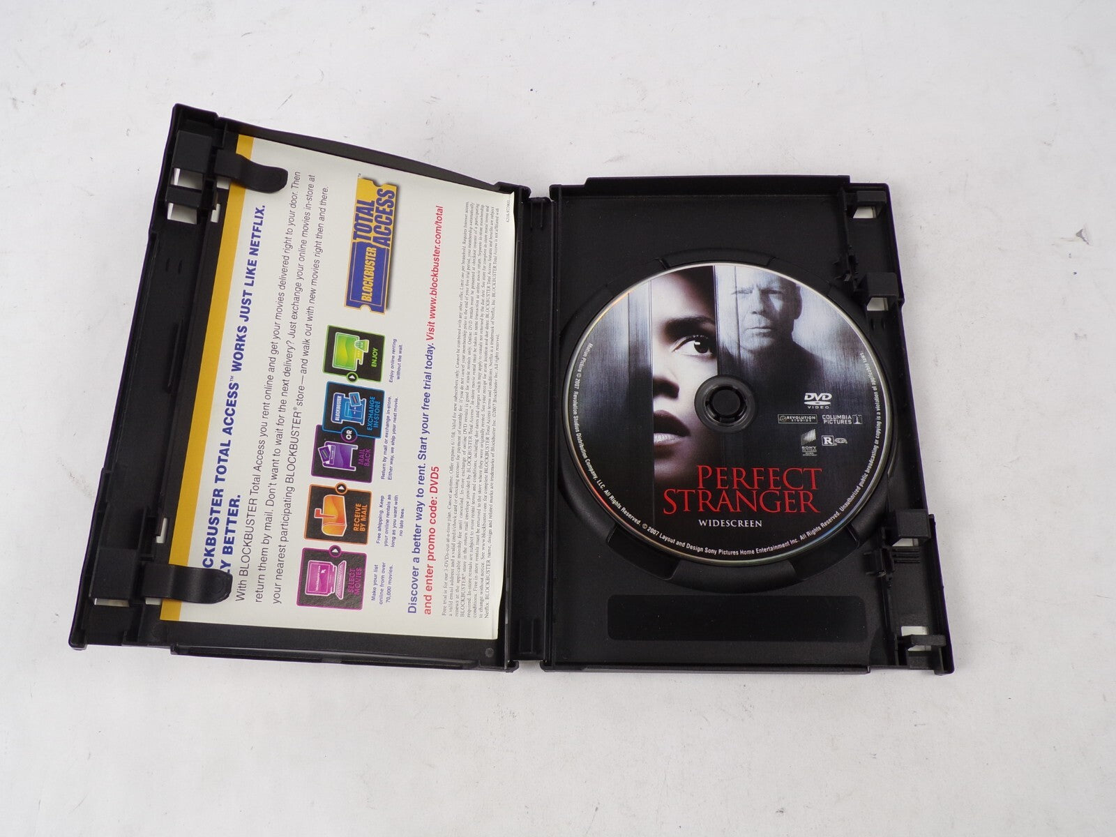 Perfect Stranger Halle Berry Bruce Wills Anastas Machos DVD Movies