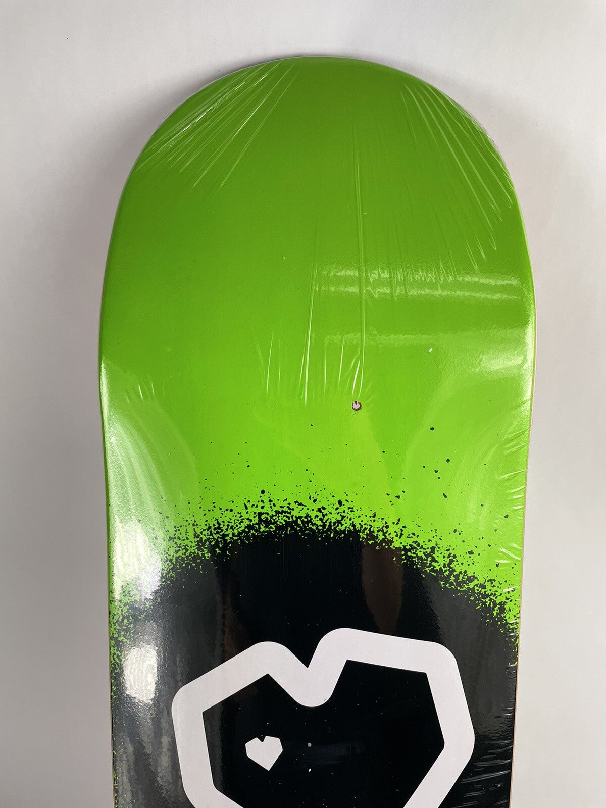 BLUEPRINT skateboards deck 8.5" RARE quality Spray Heart Bright Green