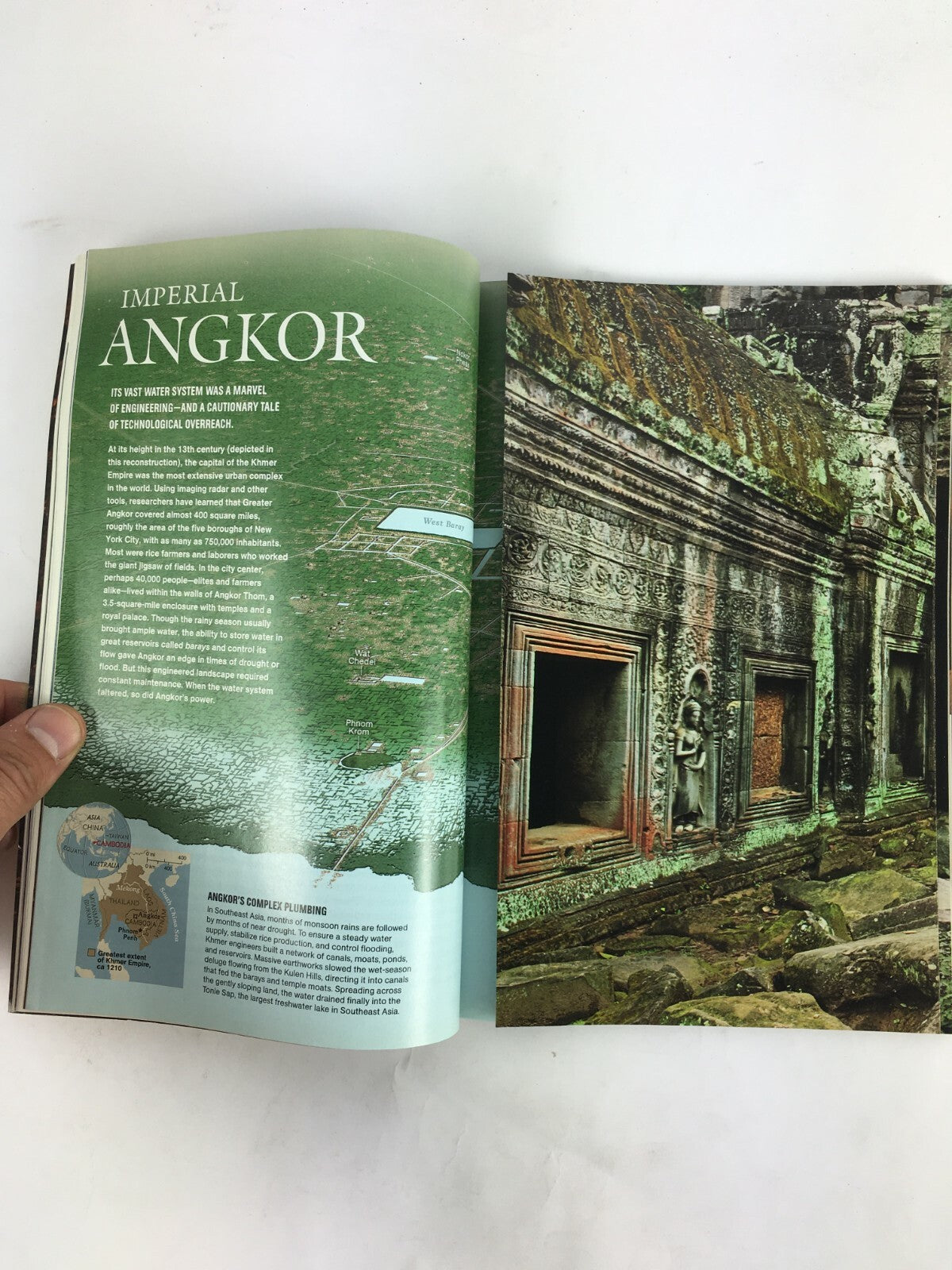 July 2009 National Geographic Magazine Angkor Garrison Keillor Lord of the Rings