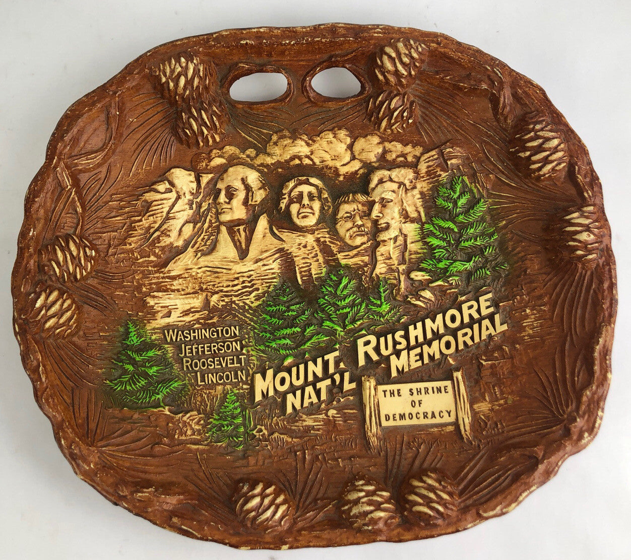 Mount Mt. Rushmore National Memorial Plate Nuine Pressed Wood H.H. Tammen Co.