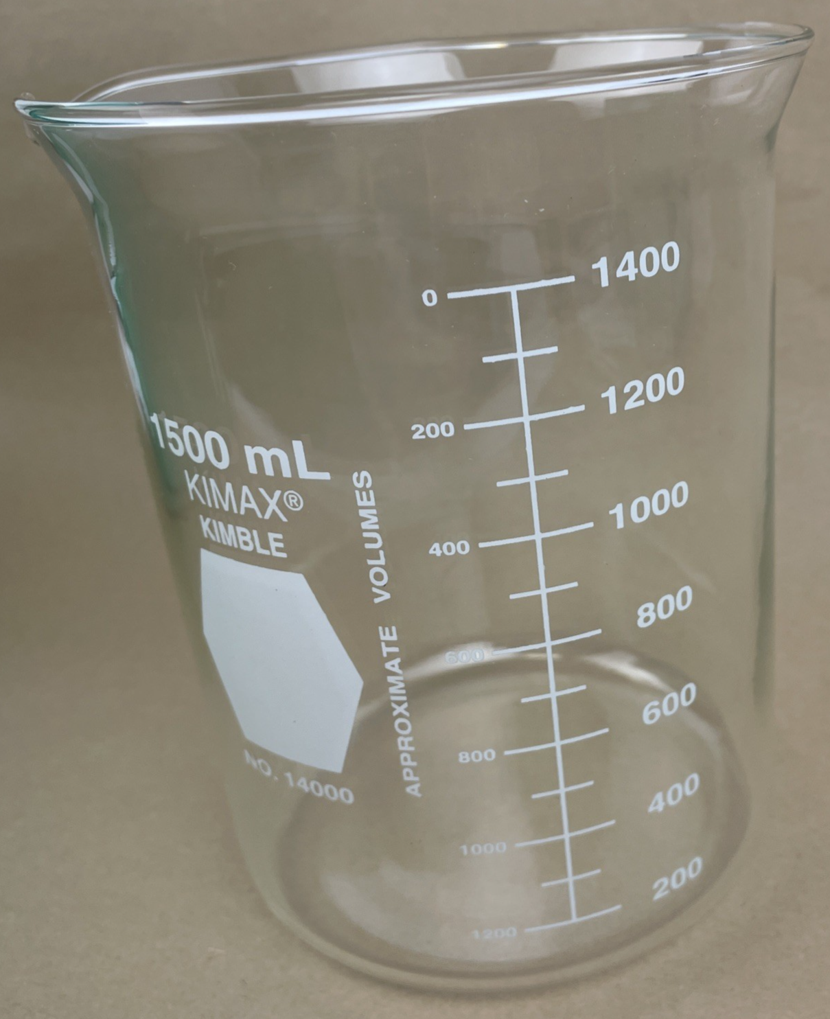 Kimble Kimax Glass 1500 mL 1.5 L Low Graduated Griffin Beaker  Spout No. 14000