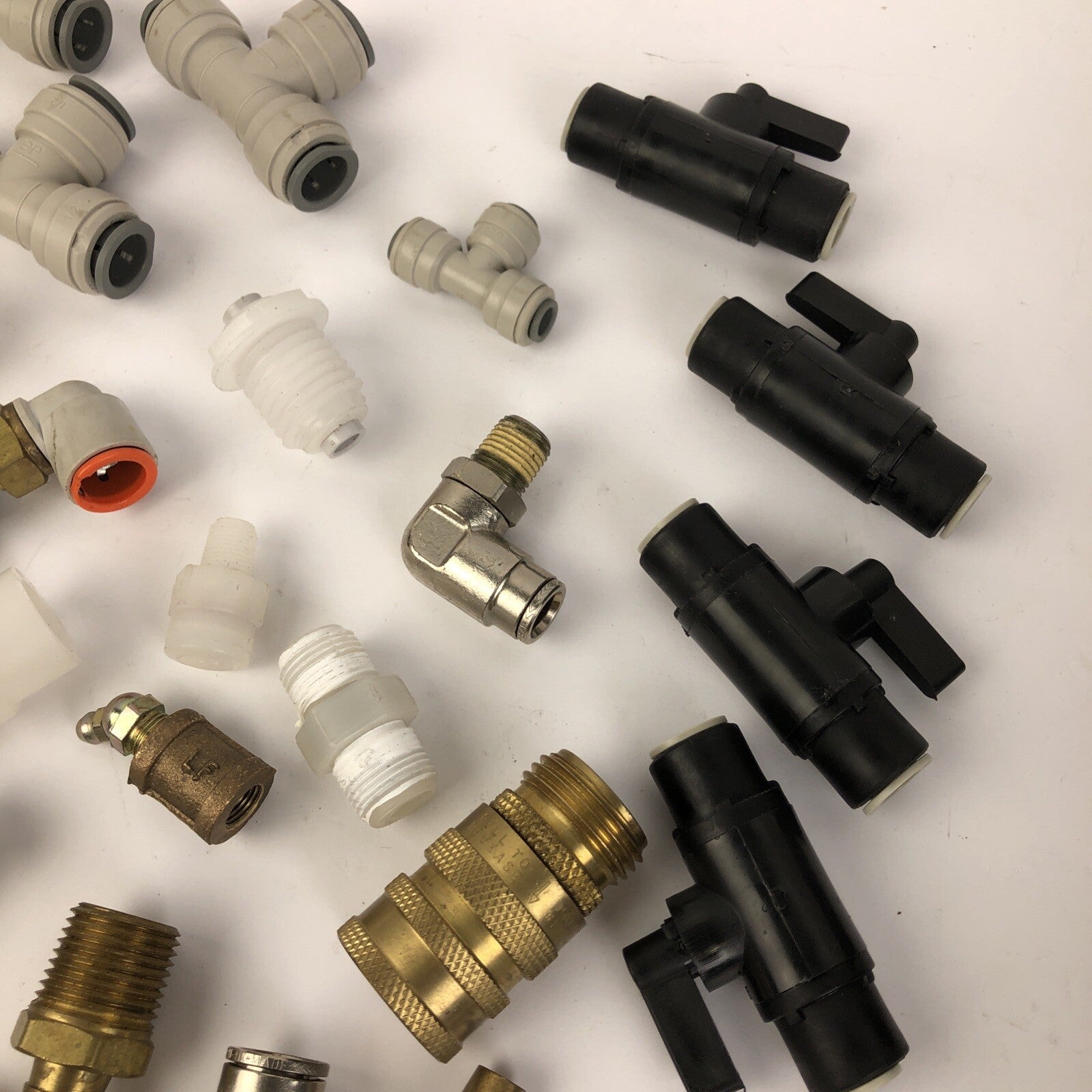 Huge LOT PARKER Rexroth PRESTOLOK and more Push to Connect Fittings new/used