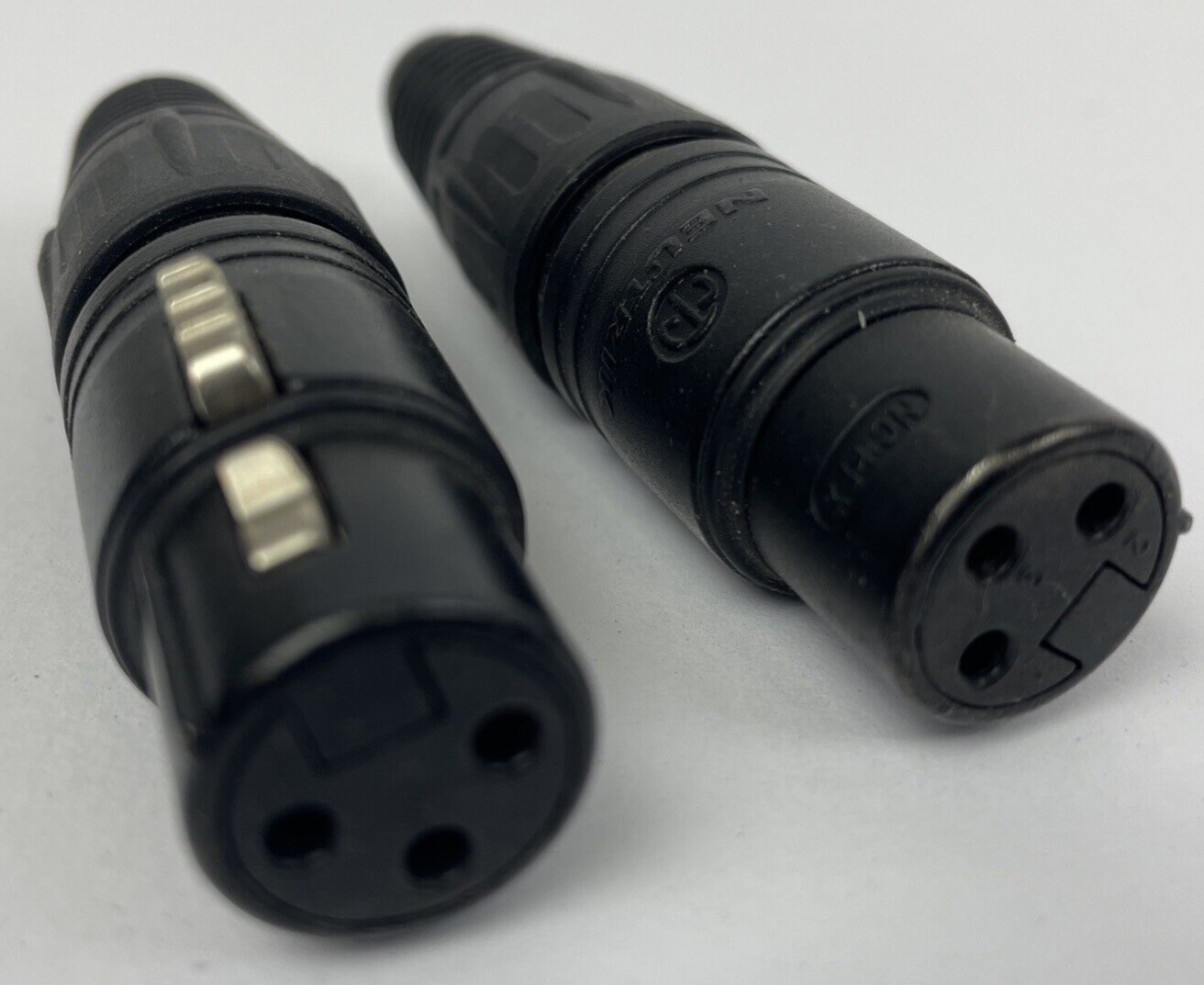 Lot of 2 x OEM NEUTRIK 3 - Pin XLR Female Audio Connection Connector - Black