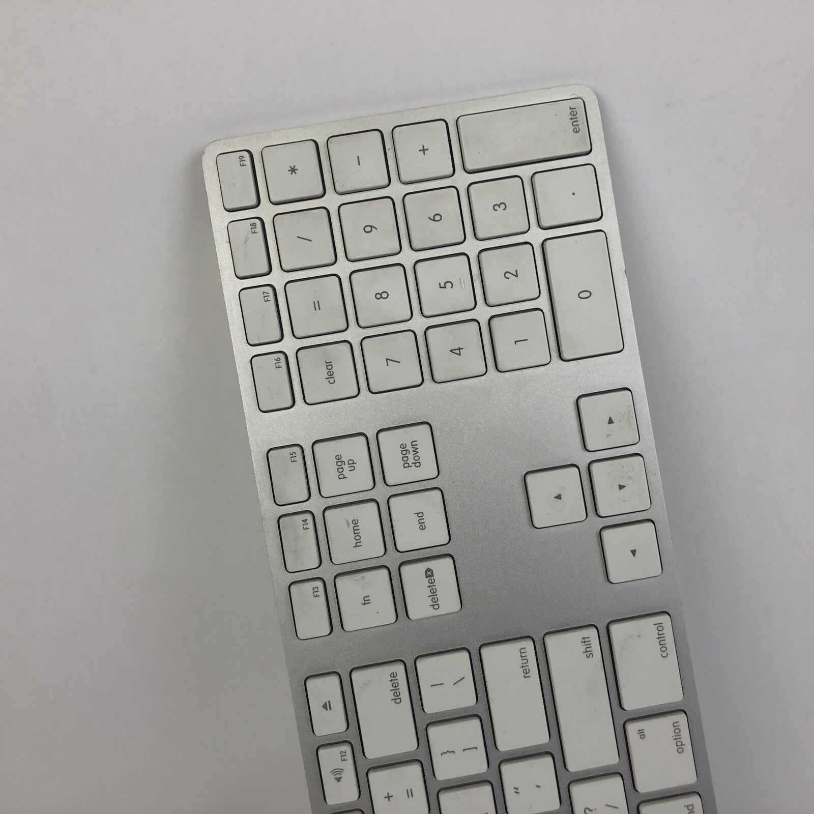 OEM Apple A1243 USB Wired Standard Keypad - White / Silver  - 3