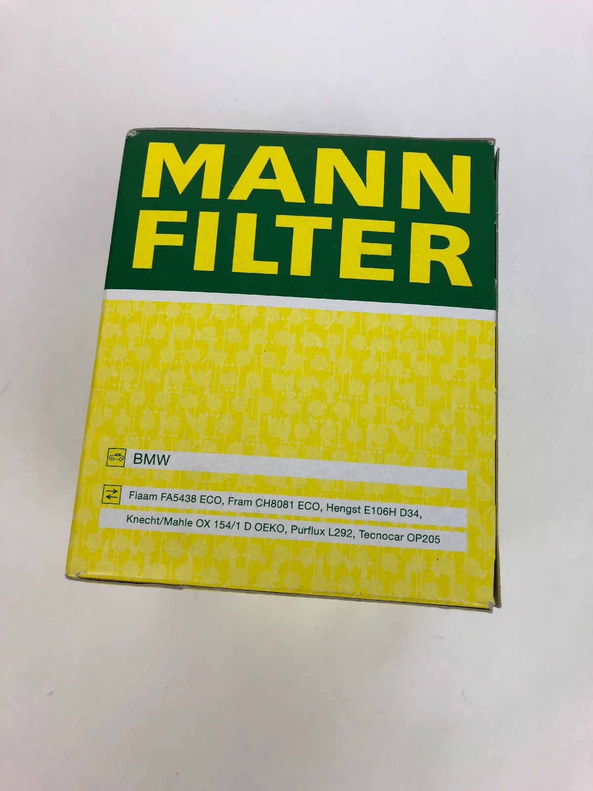MANN HU 925/4 X OEM cartridge engine oil filter with gasket for compatible BMW vehicles and long-lasting engine protection.
