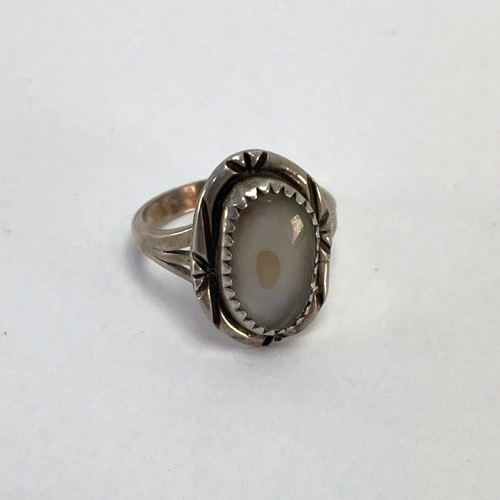 Navajo Native American Mother of Pearl 925 Sterling Silver Ring Size 5 Vintage