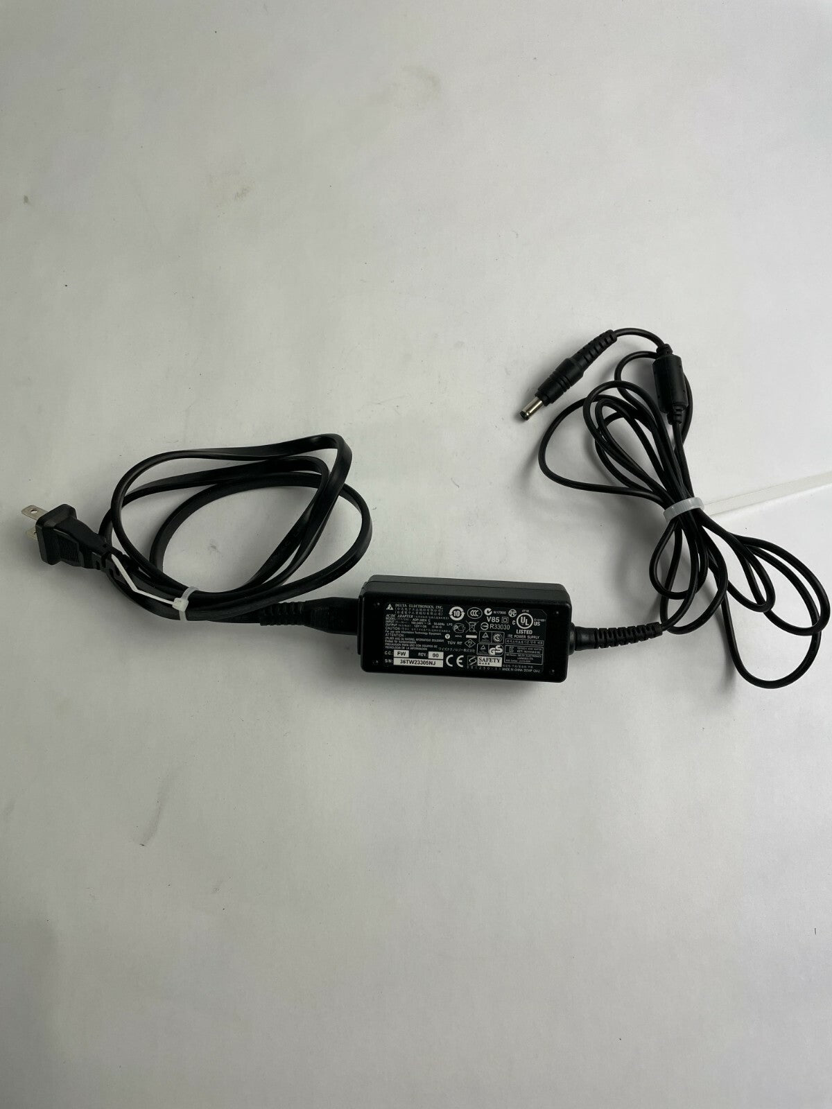 Genuine Delta AC/DC Adapter ADP-36EH C Output 12 V 3 A Power Supply Adapter A85
