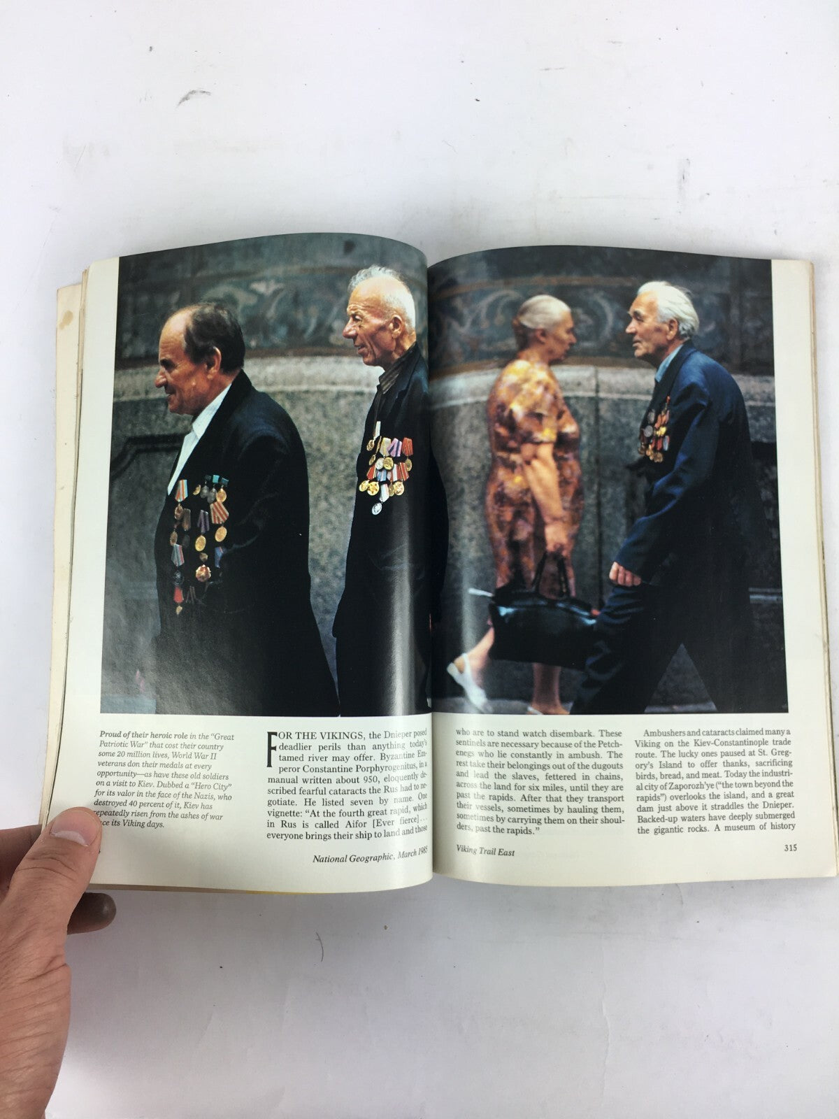 March 1985 National Geographic Magazine Hazardous Waste Storing Up Trouble