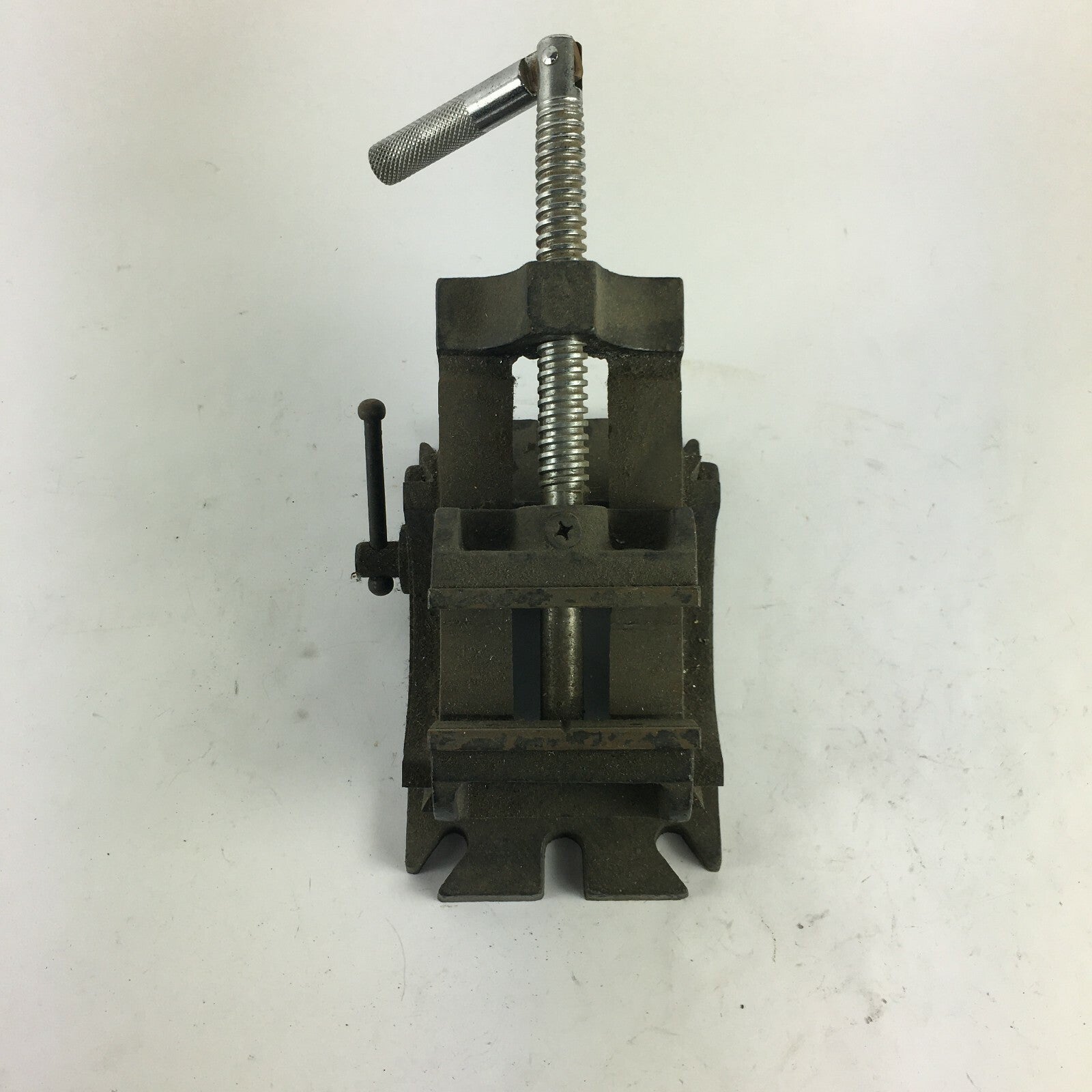 Vintage Strong Base Multifunctional Swivel Base Bench Vise 0-90 Taiwan 