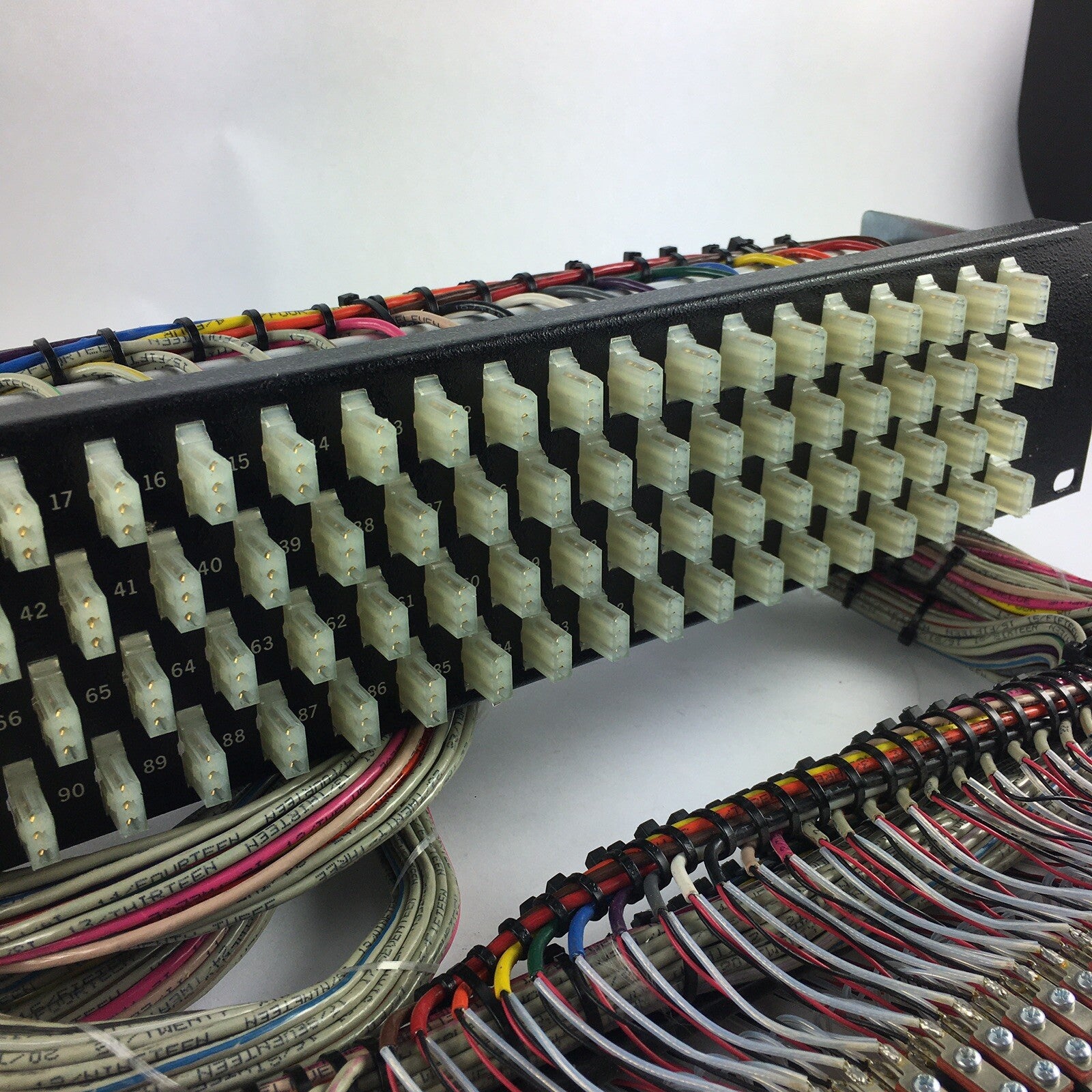 BLACK Rean Neutrik TT Bantam 96 Point Patch Bay Wired e3 panel 96 connectors FN