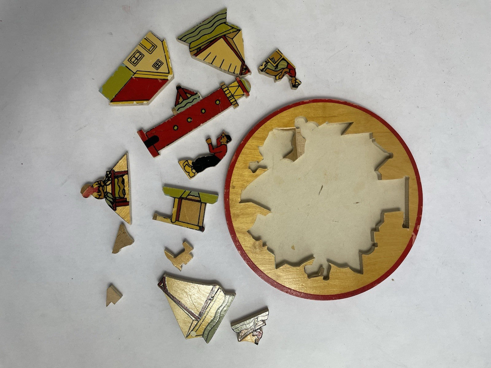VINTAGE SIMPLEX WOODEN ROUND PUZZLE BOAT MADE IN HOLLAND