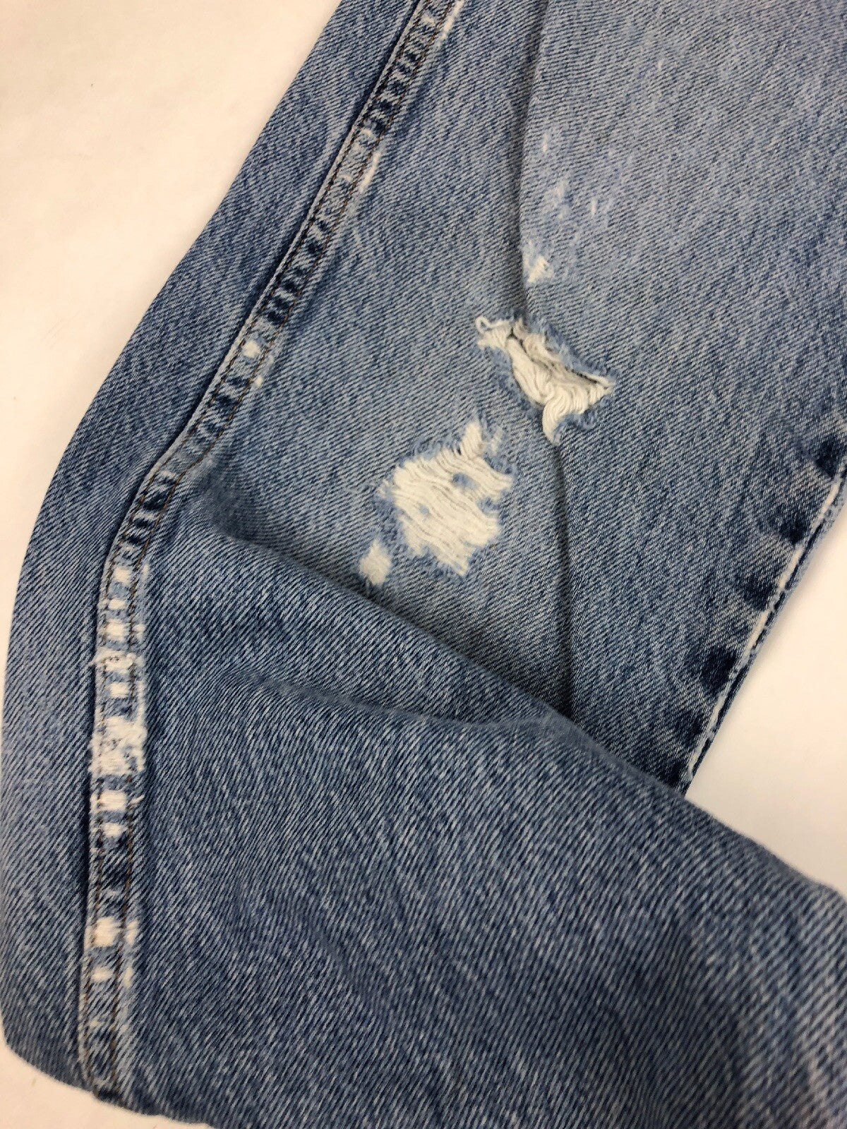 Thrashed Wrangler Jeans Ultra Worn Shredded Grunge Destroyed 32 x 31 Actual WEAR