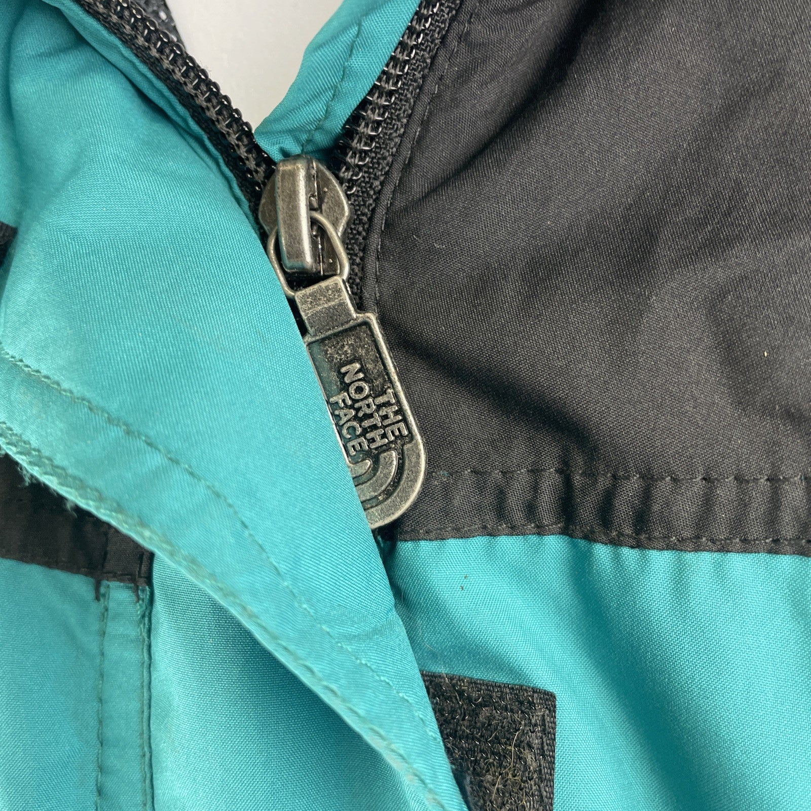 The North Face Hooded Rain Ski Jacket Outer Shell Size Women’s S / P Teal Green