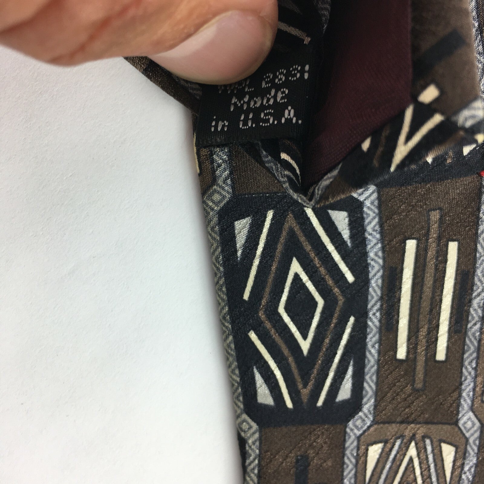 Genuine Via Mangoni 100% Silk Handmade Stylish Formal/Casual Tie Multi Coloured