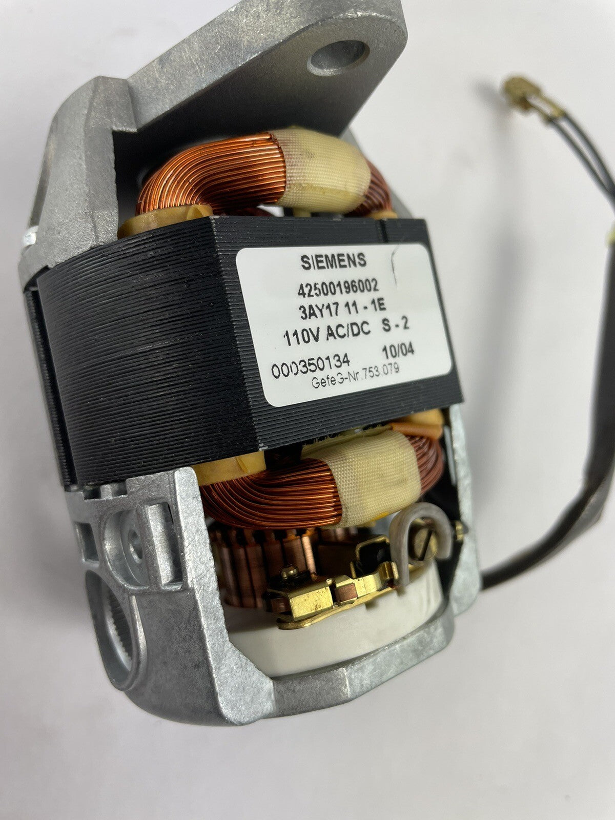 SIEMENS Motor MLFB 3AY1711-1E 110V AC/DC S2 42500196002