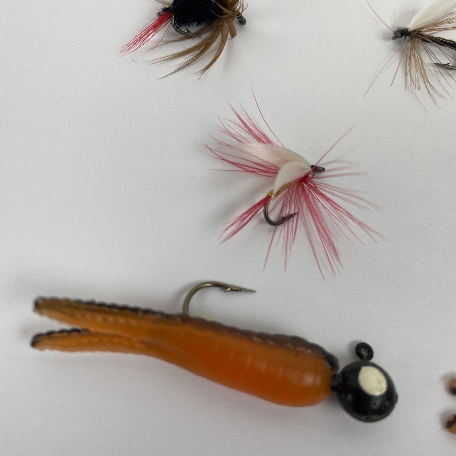 Lot of 19 Vintage Professionally Tied Fishing Flies & Lures Bee Fly Rod Bugs