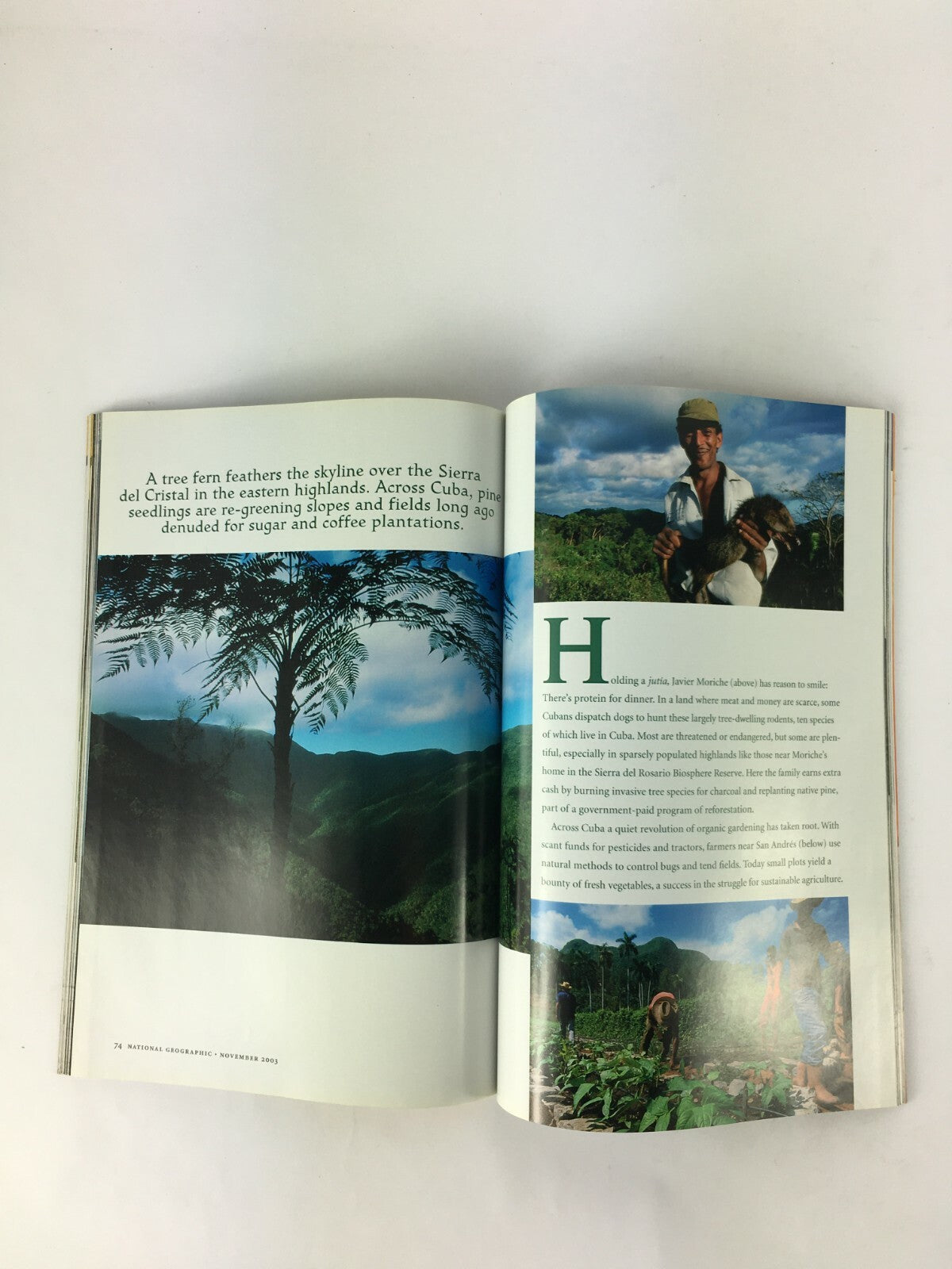 November 2003 National Geographic Magazine Guardian of the Sun God's Treasure
