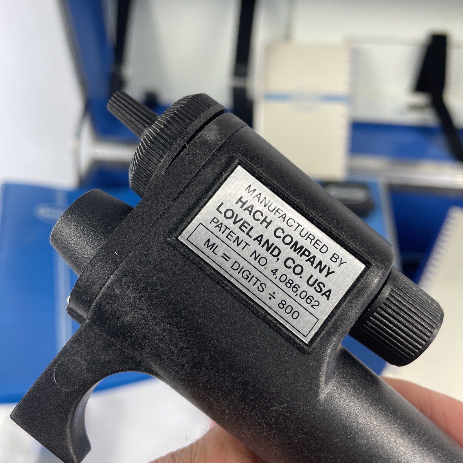 Hach DREL/1c Colorimeter 43000-00 W/ Digital Titrator, Accessories & Case - LOOK