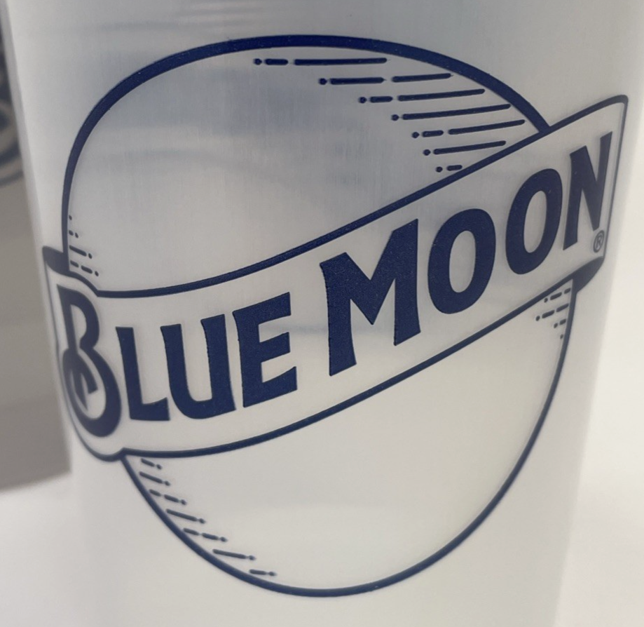 Blue Moon Plastic Party Beer Glasses Set / Lot of 25 Pint Glass Glasses 22oz
