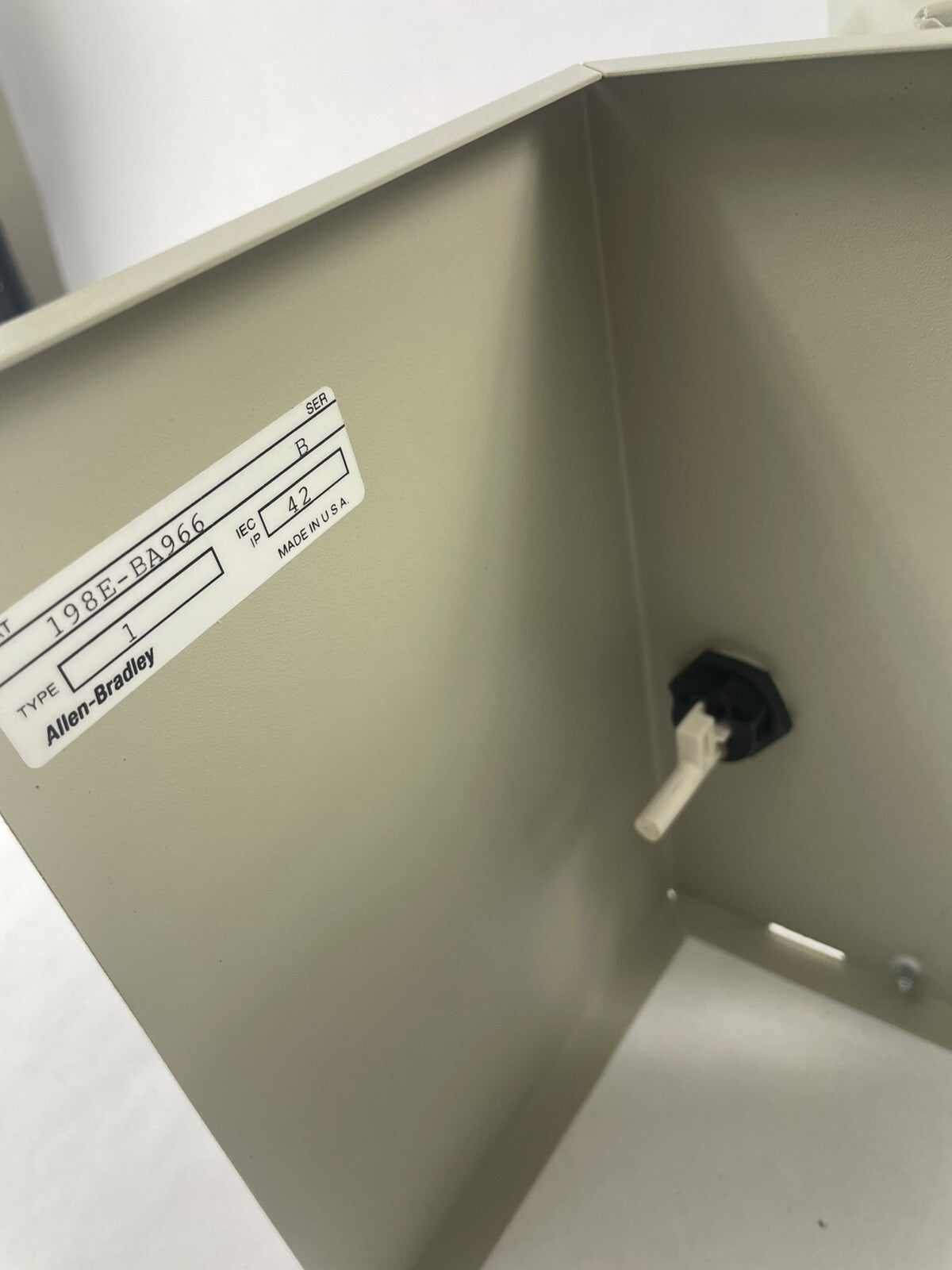 ALLEN-BRADLEY 198E-BA966 Starter Assembly 100-C16*10 MOTOR CONTROLLER Enclosure