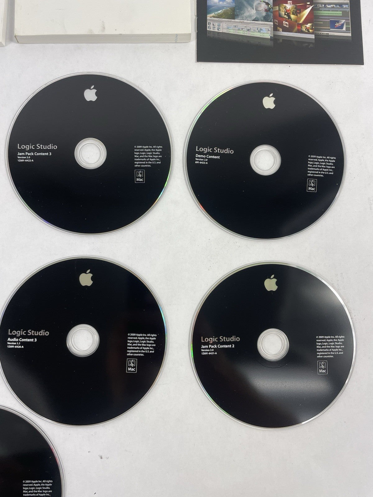 Apple Logic Studio V2.0 Academic (MB800Z/A) w/2 Licenses