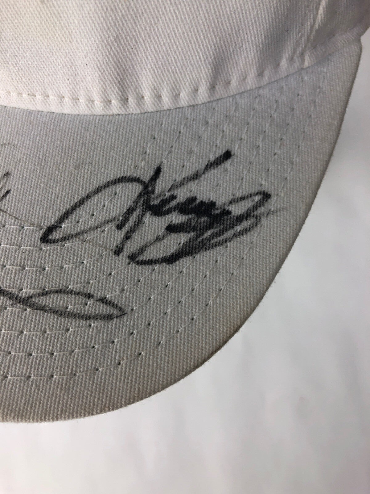 Vintage white Callaway Big Bertha golf hat rare signed autograph collectible cap