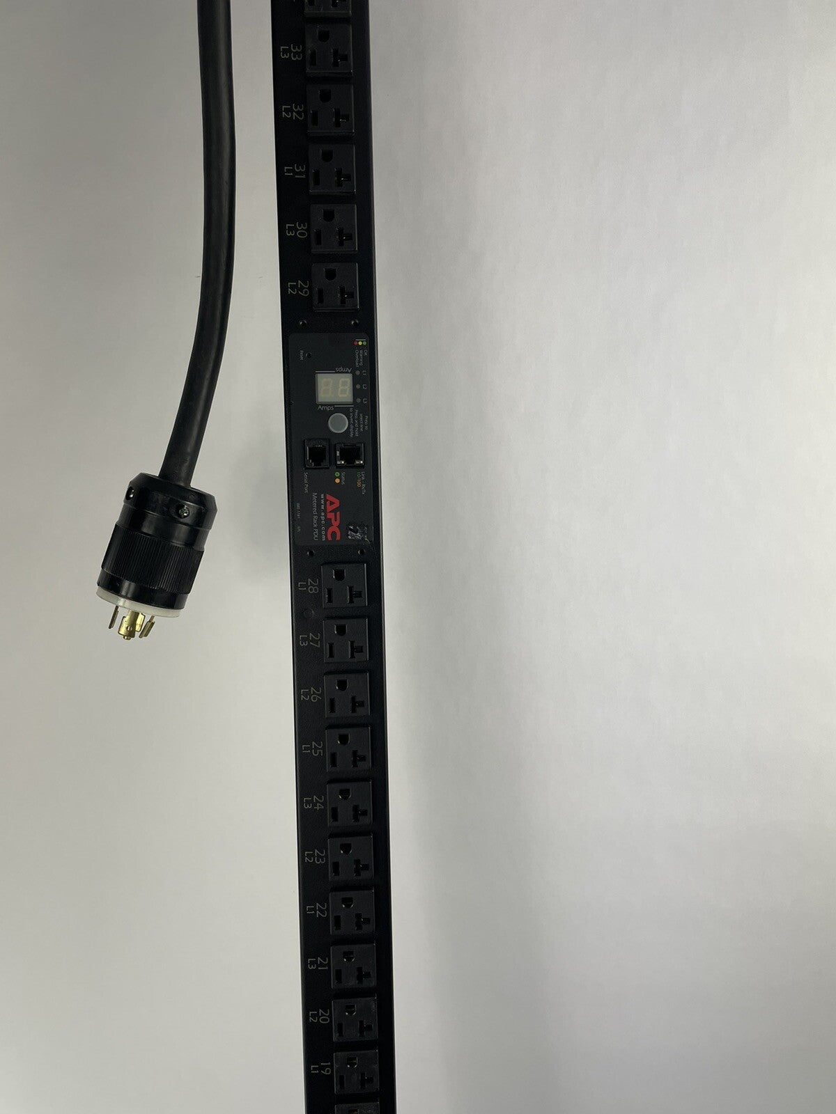 APC AP7862 METERED PDU, 208V NEMA L21-20P Input, (42) Power Distribution Strip