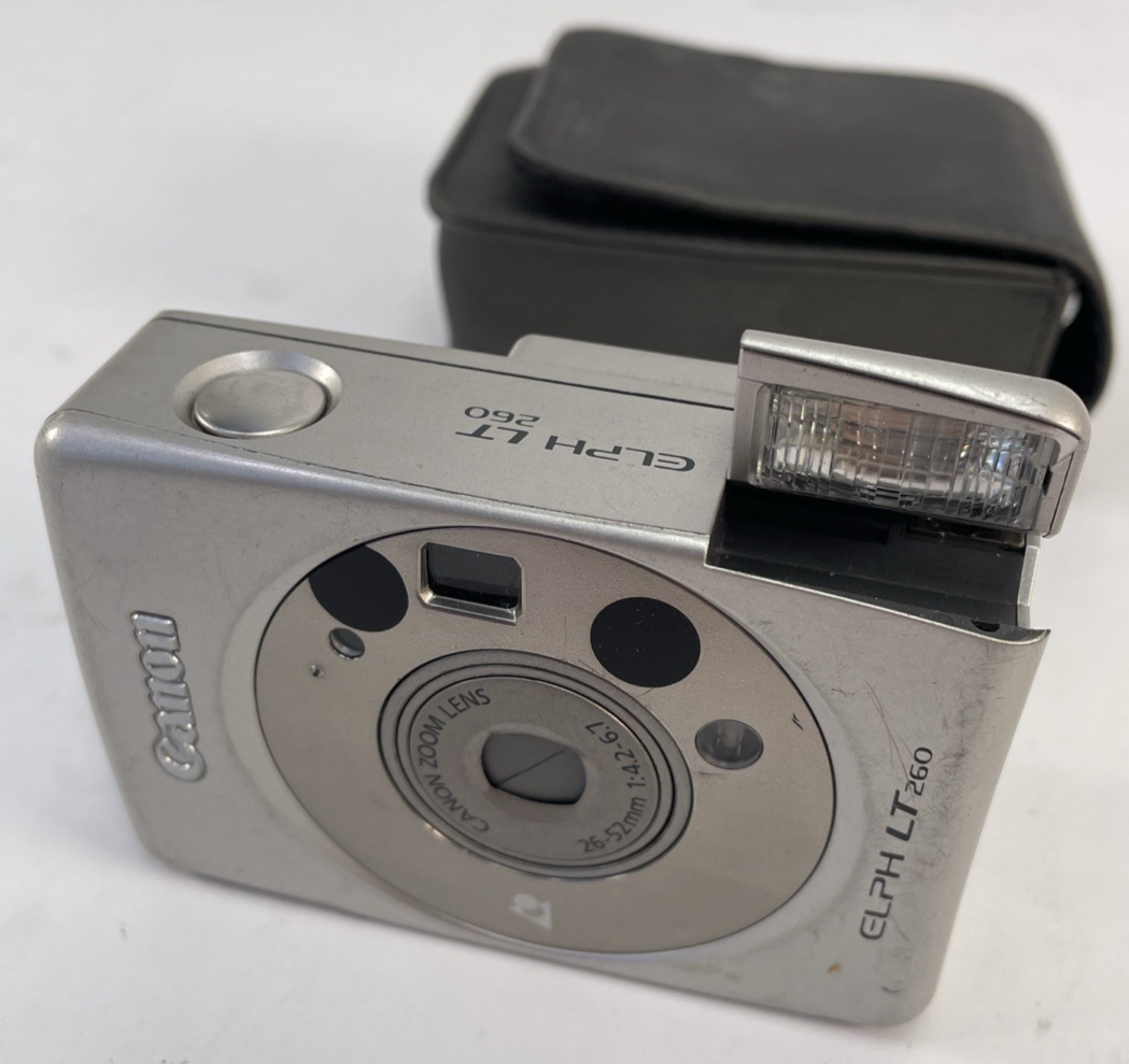 Canon Elph LT 260 APS Camera Digital APS Point & Shoot W/ Case
