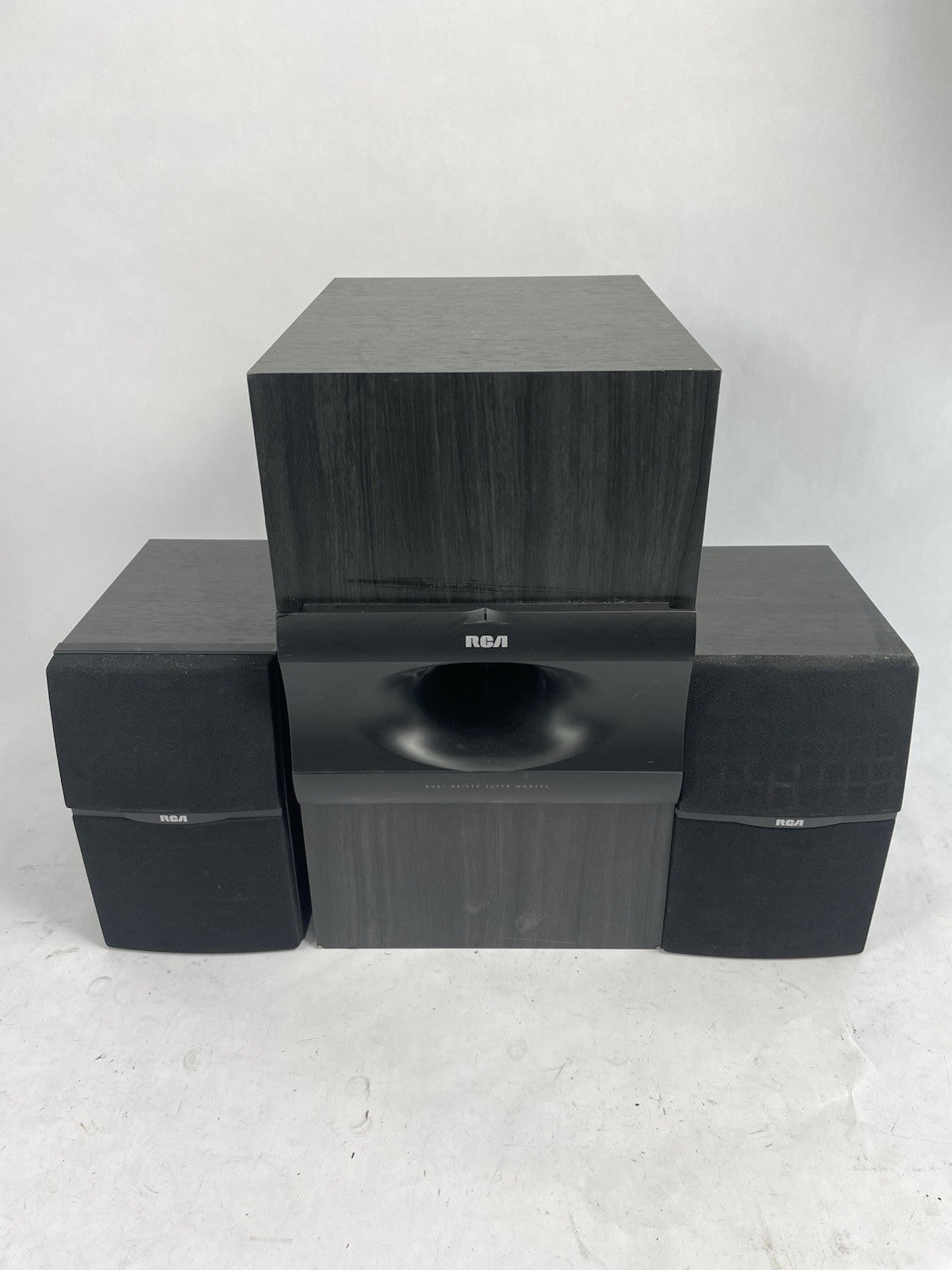 RCA RT2500 Main & Surround Speakers 6 Ohm 2 bookshelf speaker  + Subwoofer
