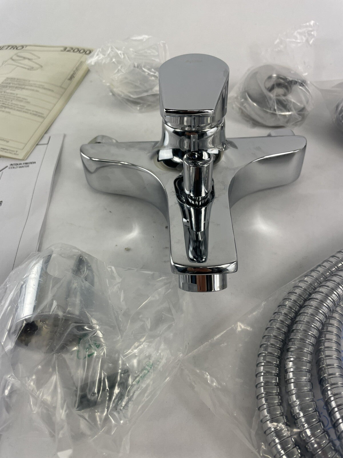 La Torre Latorre METRO 32019 Chrome Single lever bath mixer w fix wall bracket