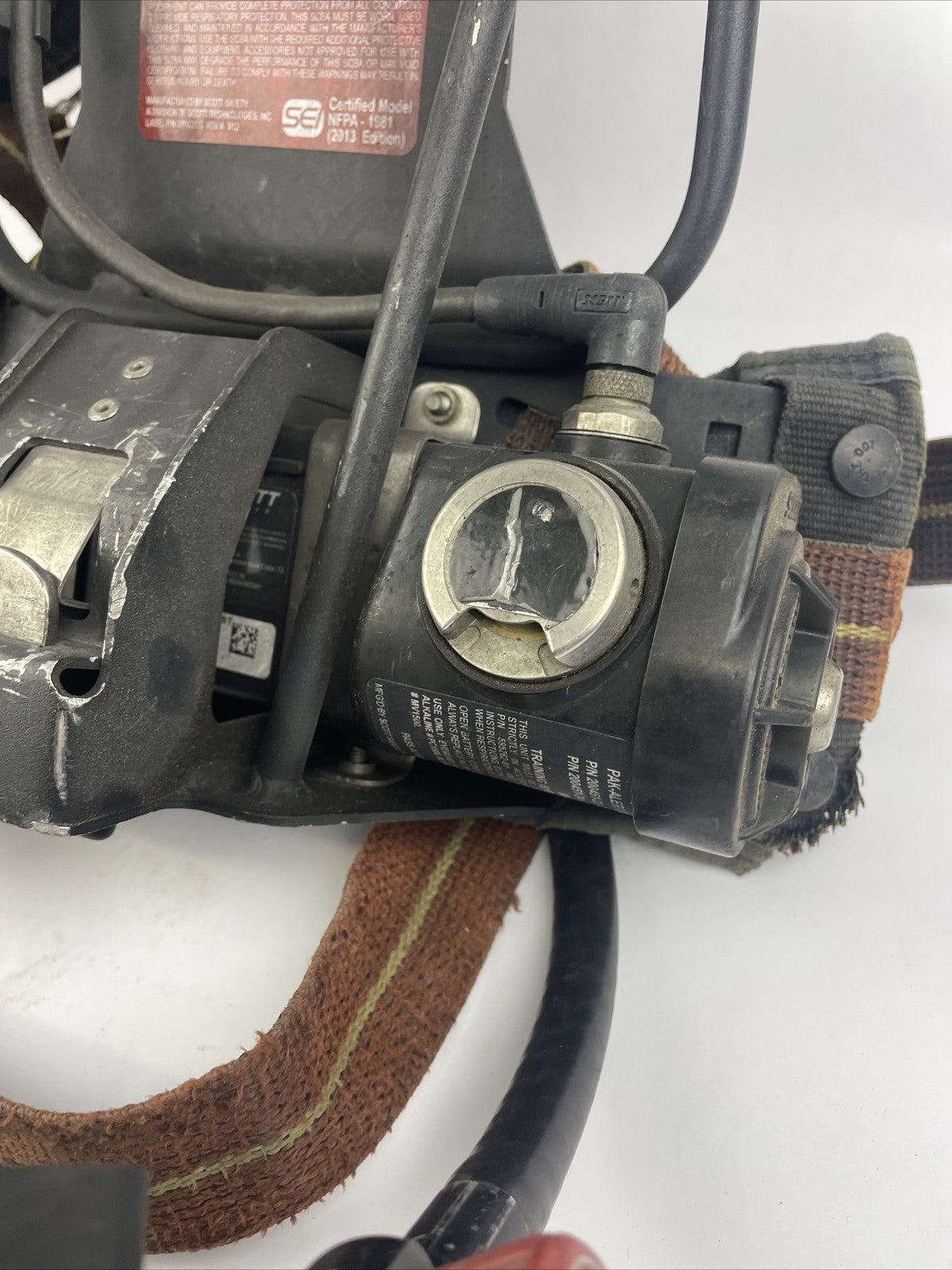 SCOTT SAFETY 4.5 4500 SCBA Air Pack Harness EZ-Flow Air Pak Plus with Sensor   e