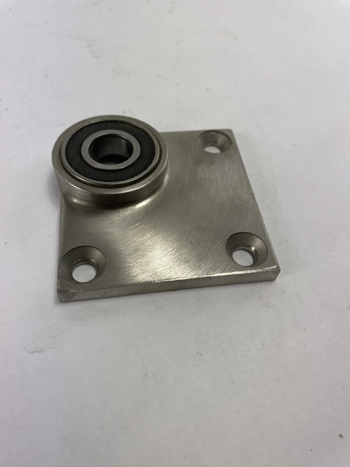 Ives 7226 3/4" Offset Pivot bottom base mount 7226