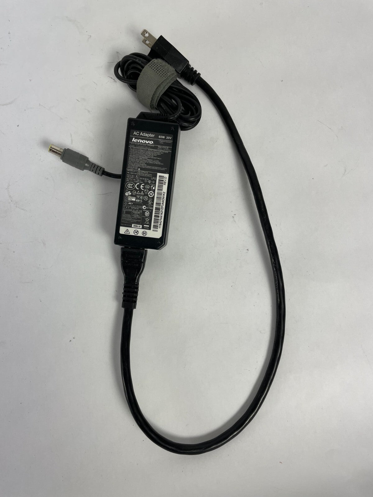 Genuine Lenovo 42T4416 Adapter Output 20 V 3.25 A Power Supply Adapter A53