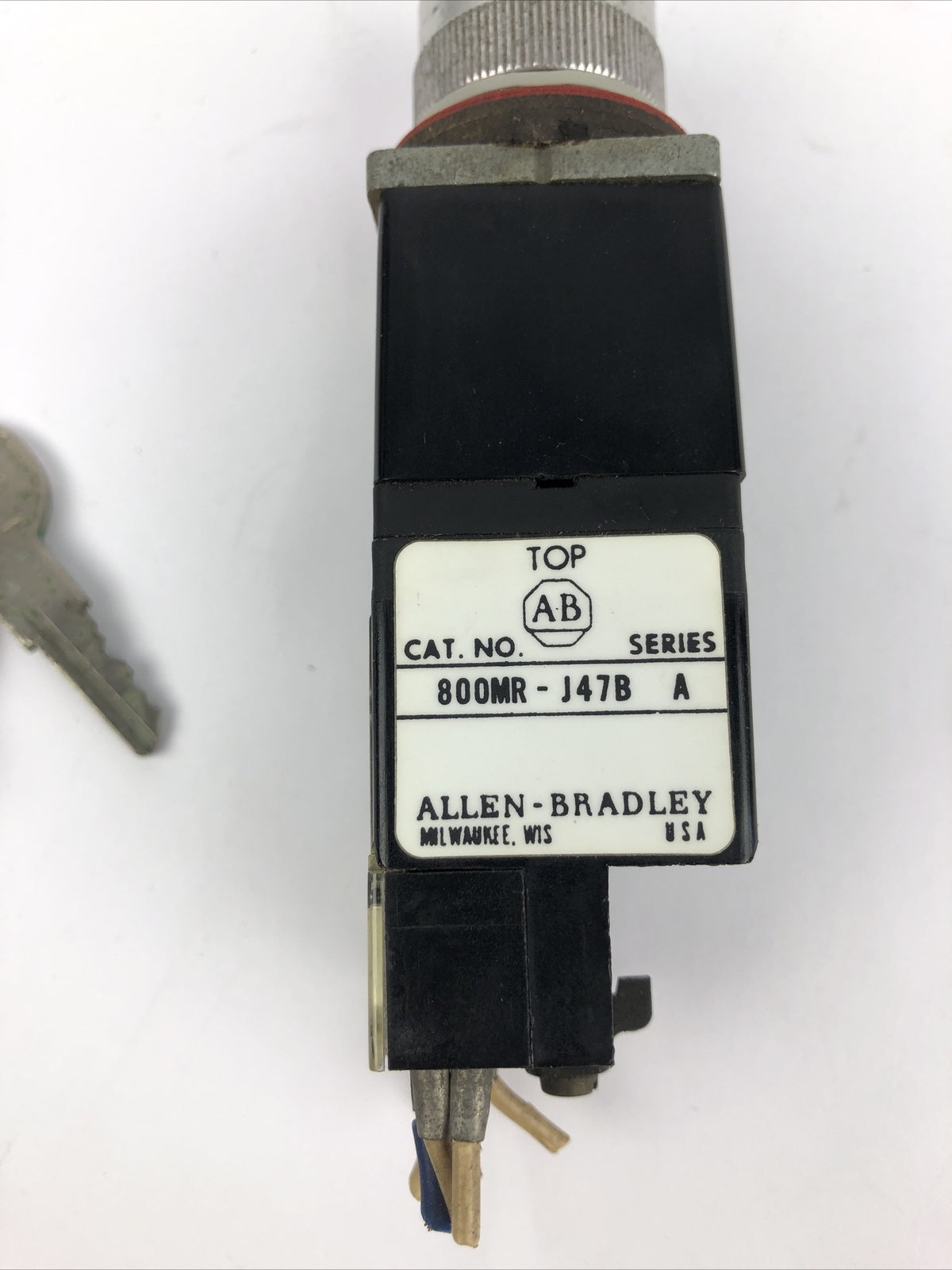 Allen Bradley 800M 2 Position Keyed Selector Switch W/ 2 AB 800M XA Blocks