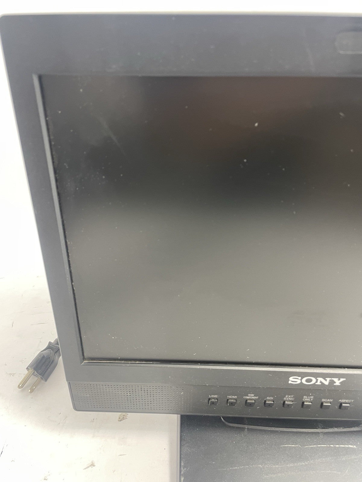 Sony LMD-1510W 15.6 inch Entry Level LCD Monitor (R4S6.6)