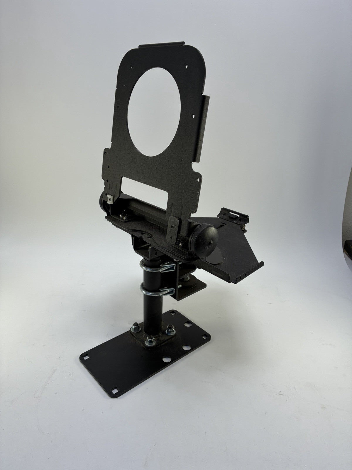 Gamber Johnson 7160-0075 Motorola MW800 MW810 Pedestal Computer Mount Heavy Duty