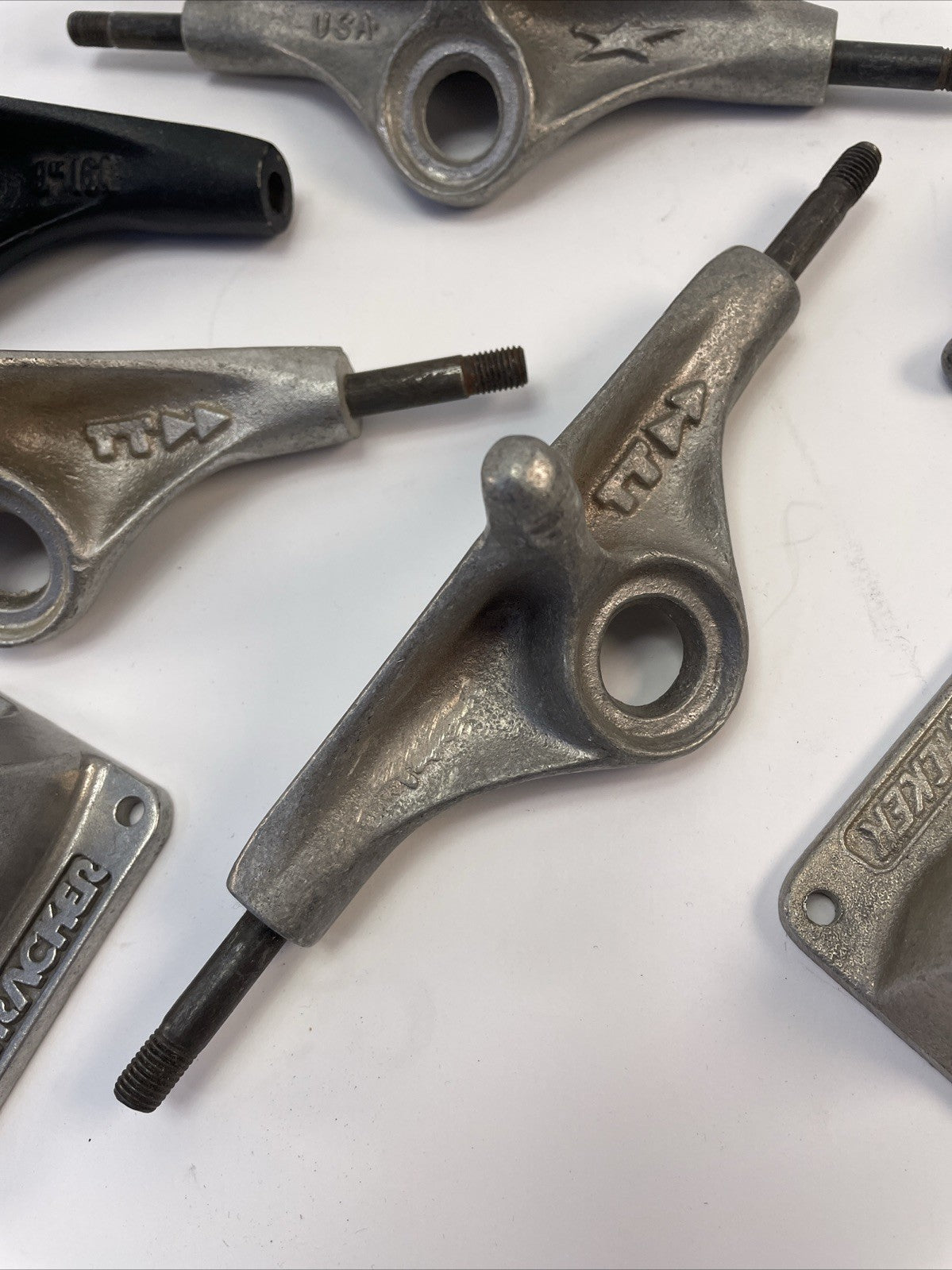 Vintage Tracker Trucks Skateboard Truck Parts Dart RTS RTX Base Plates Hangers