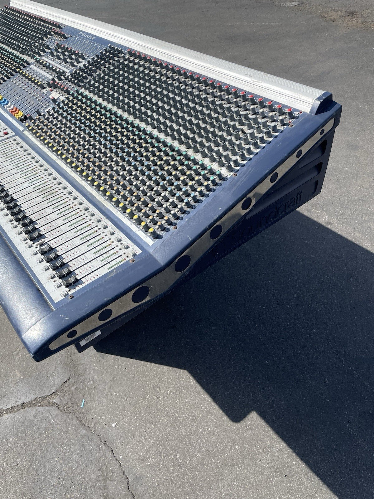 Soundcraft MH2 48 Channel Console - 48 Mono 4 Stereo 10 Aux 8 Groups 4 Matrix
