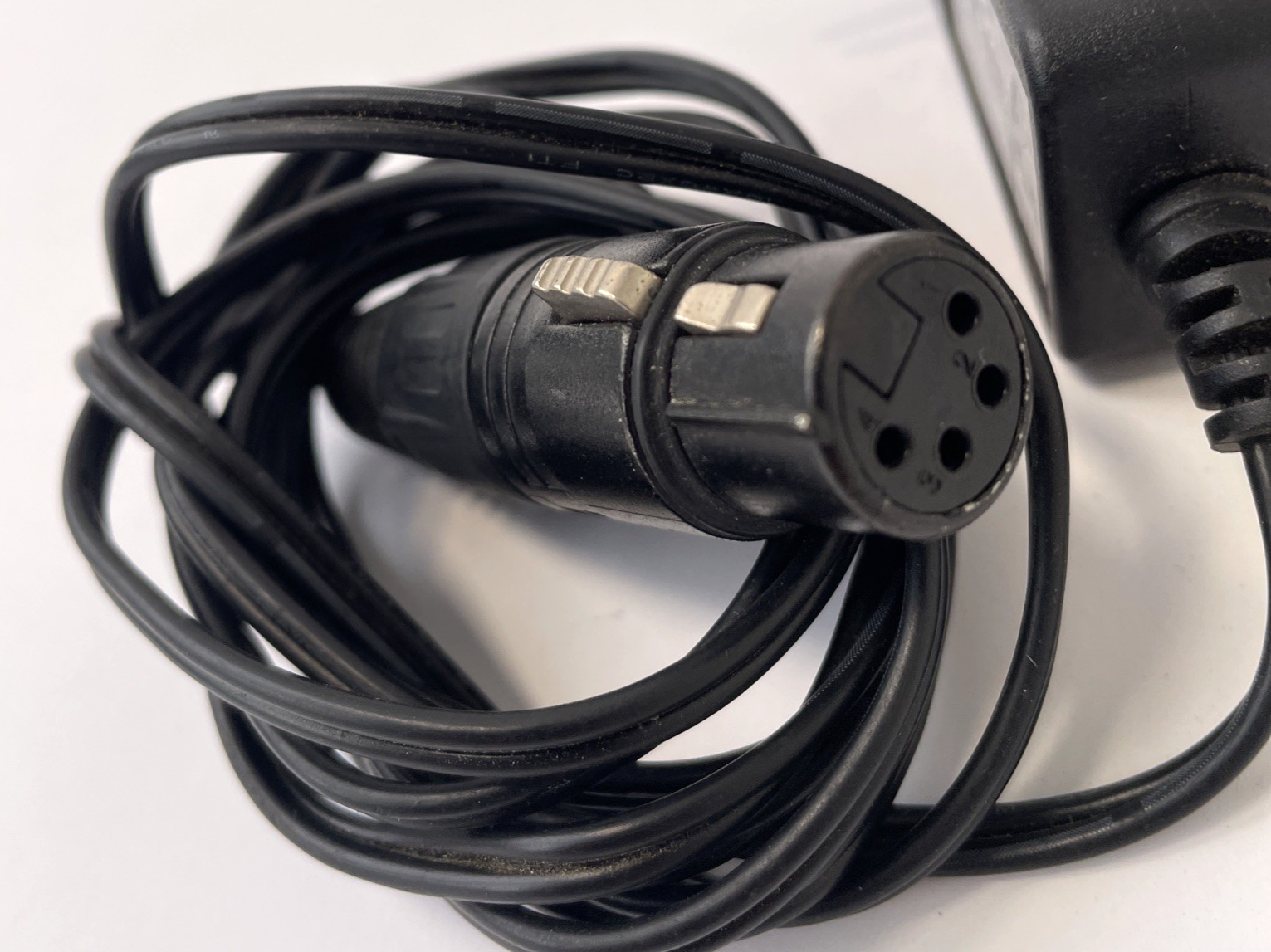 Power Supply Adapter 12V 2A 24W with 4-Pin Neutrik XLR Female Connector     B01