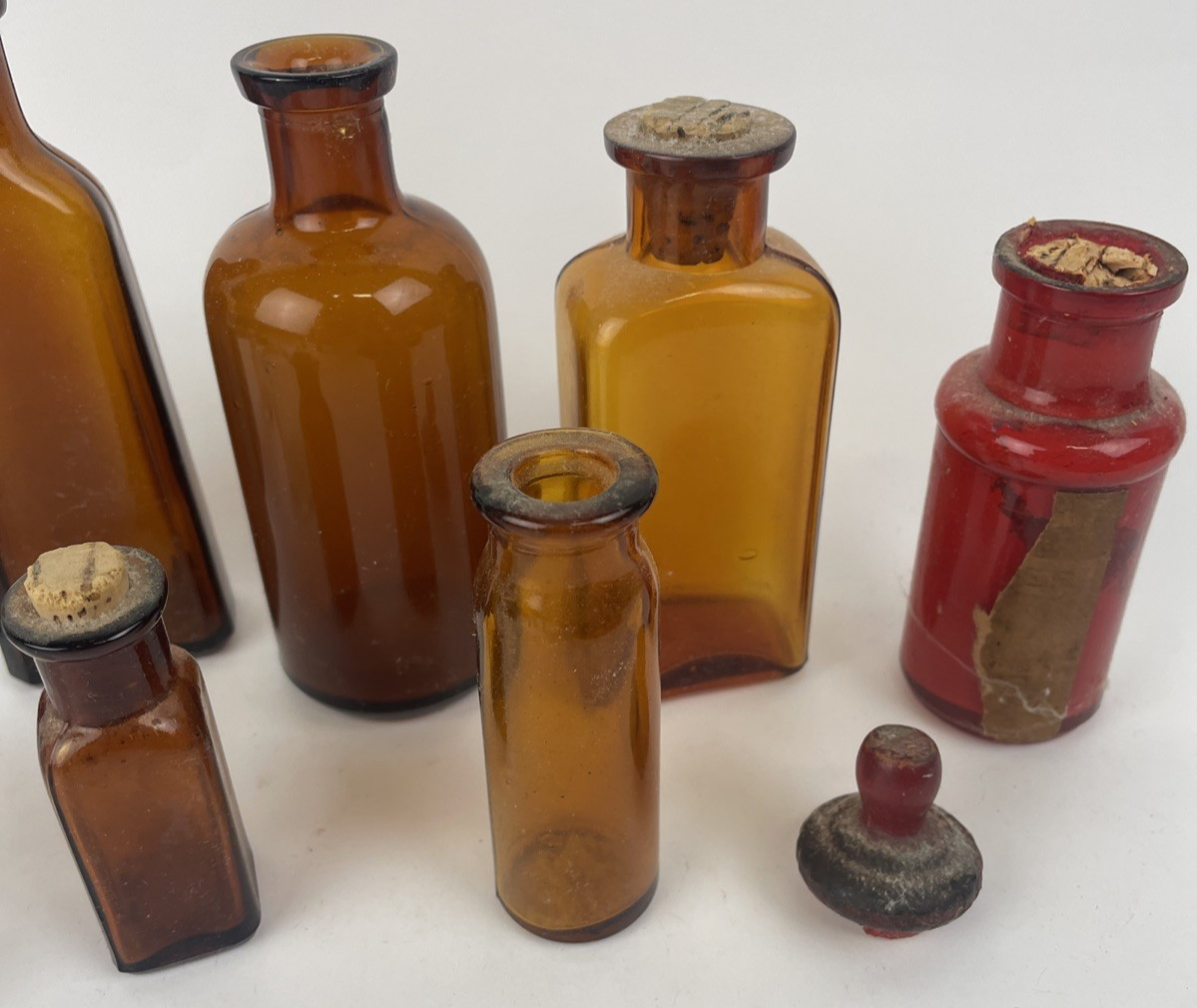 Antique & Vintage Apothecary Bottle Lot of 9 F Hoyte & Co Perfumers Philadelphia