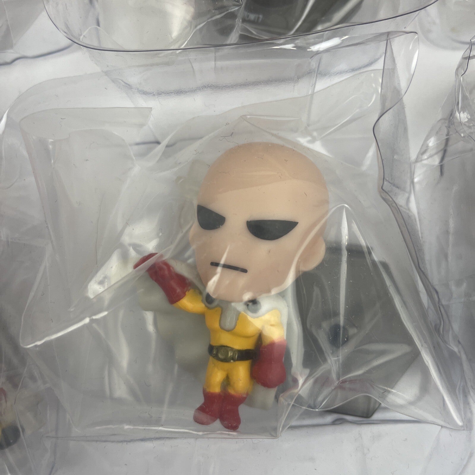 LOT (8) x ORIGINAL MINI'S ONE PUNCH MAN SERIES 1 SAITAMA COLLECTIBLE FIGURE SET