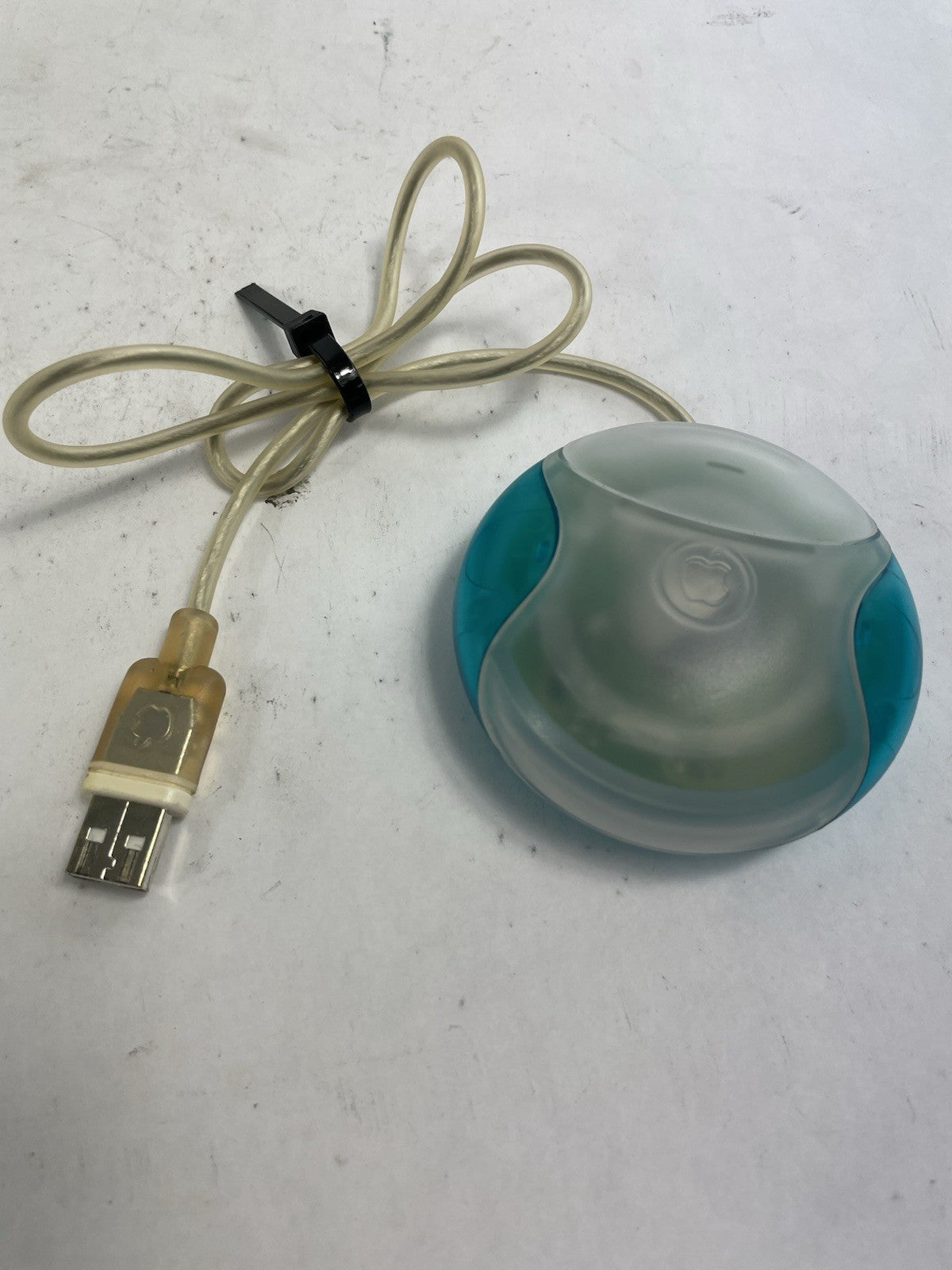 Vintage Apple USB Mouse  Model Number M4848 For Home or Office Use BLUE