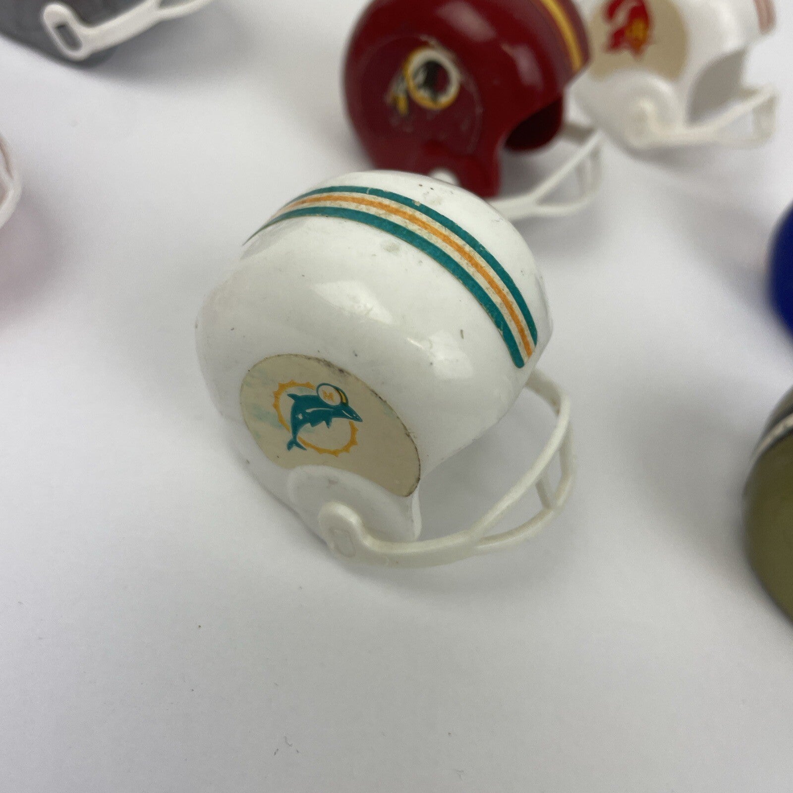 Lot of 14 Vintage 1970s NFL Mini Football Helmets Gumball Vending Machine Bears